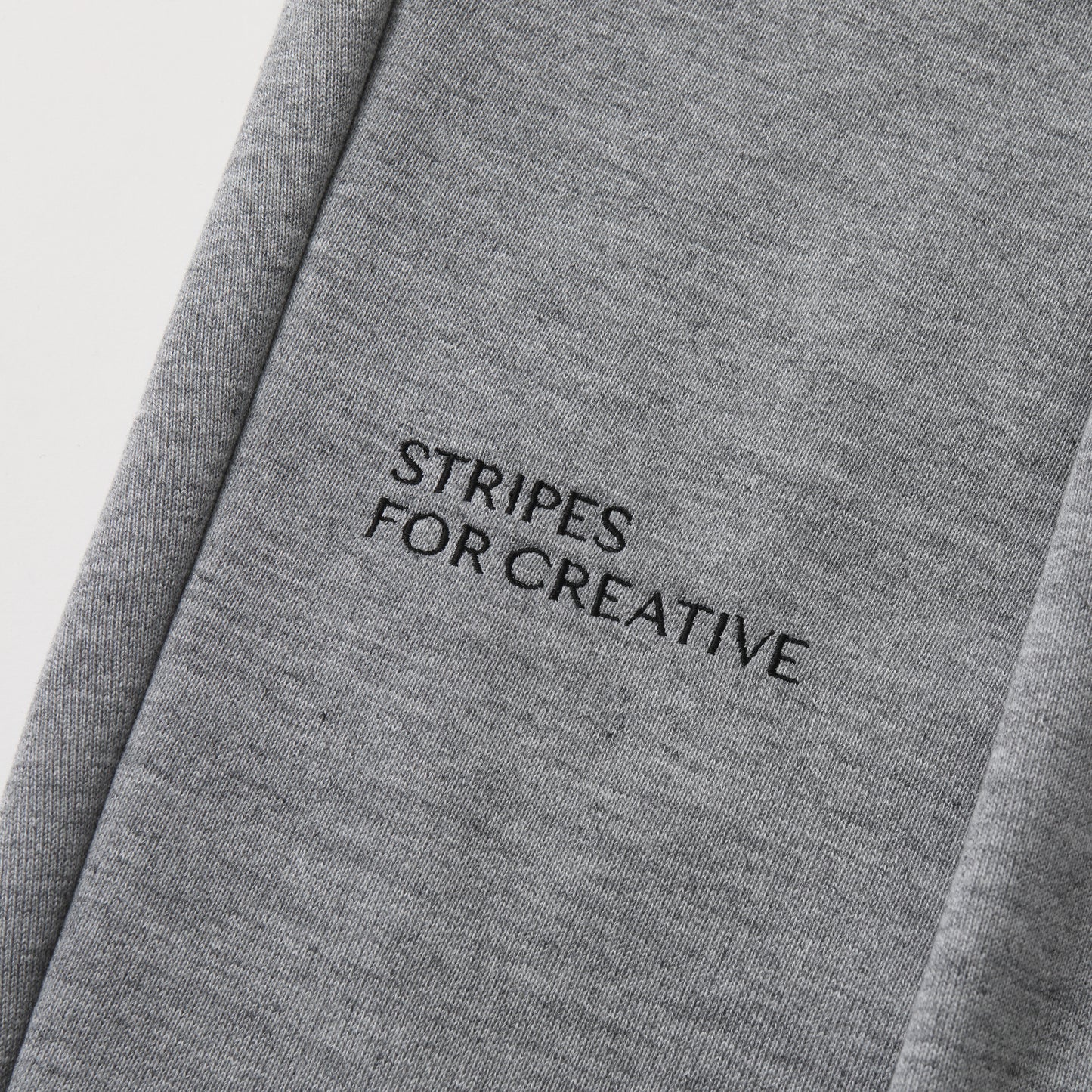 S.F.C TECH WIDE TAPERED SWEAT PANTS GREY M 【SFCFW25CS03】(N)