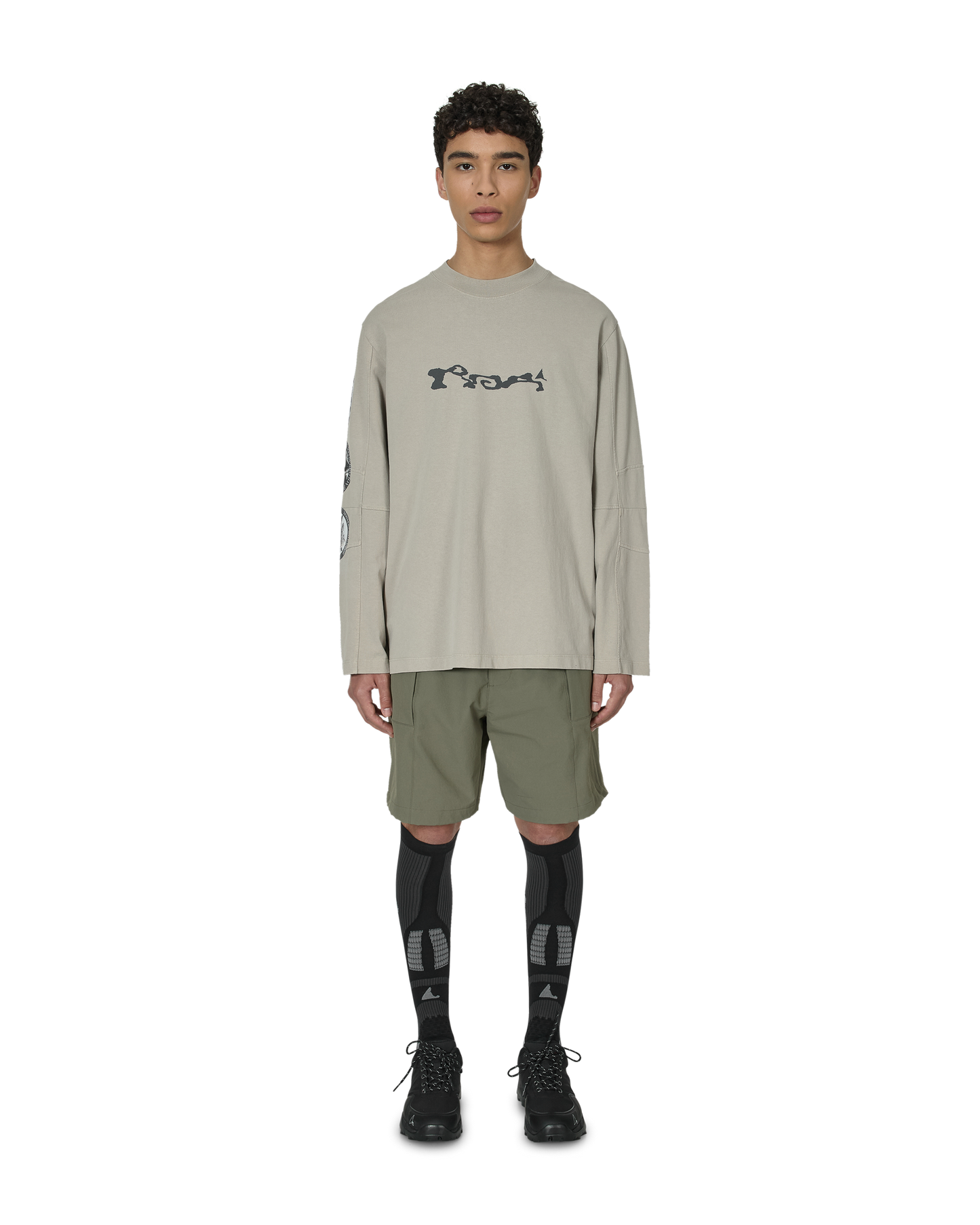 ROA Division Long Sleeve Light Grey – ROA フルコーディネート画像