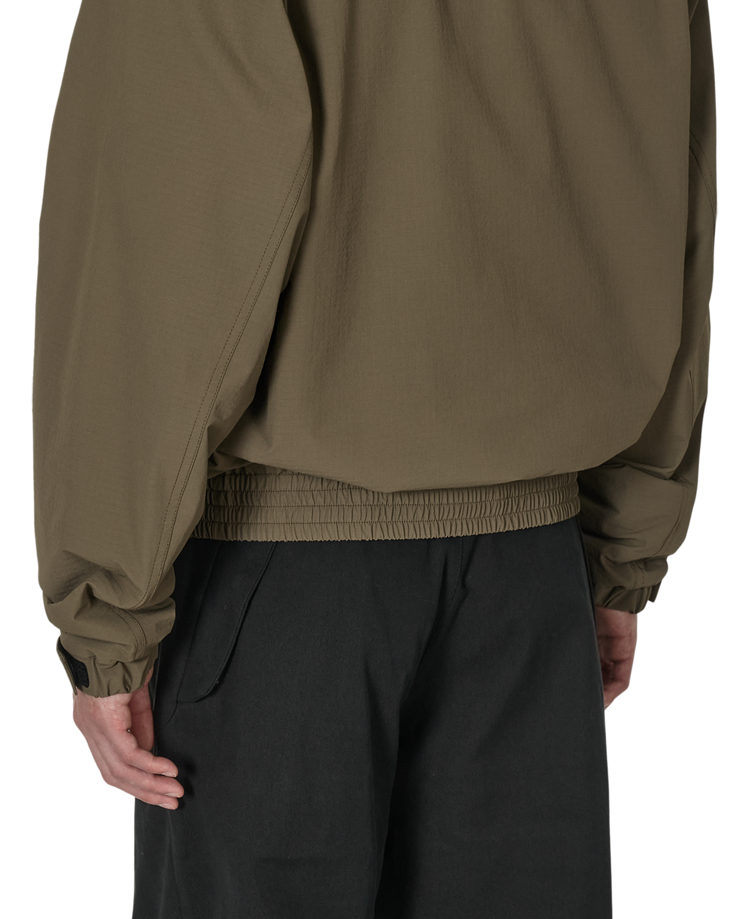 ROA Pilot Jacket Olive – ROA 背面のディテール