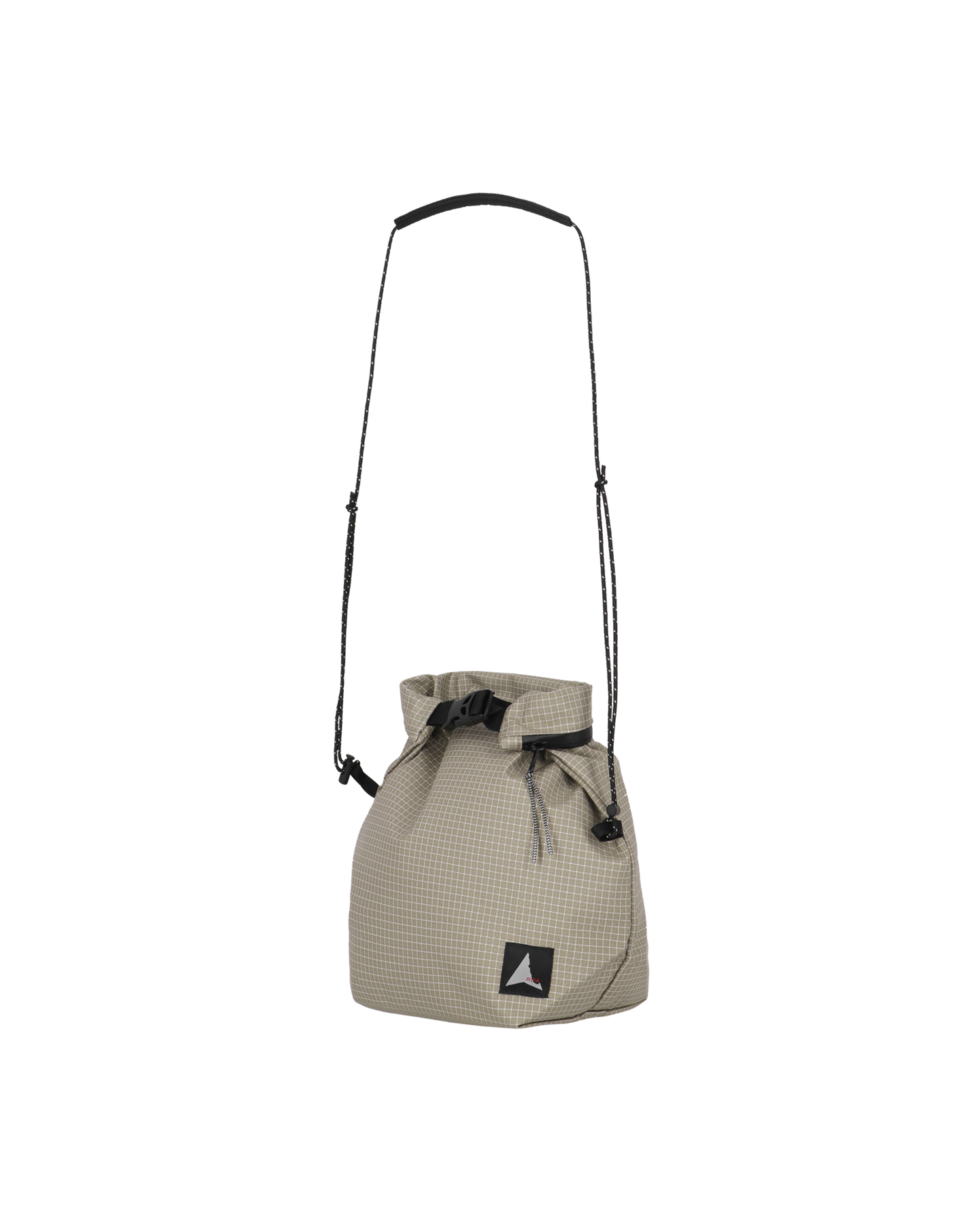 斜め前ショット → ROA Ripstop Drybag Beige ショルダーストラップ付き
