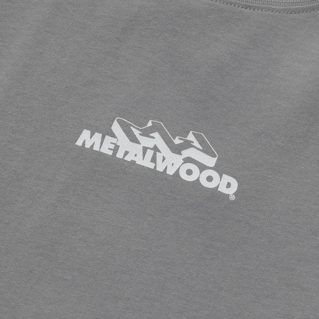 METALWOOD STUDIO MOUNTAINEER RAGLAN T-SHIRT Grey/Pink ロゴ