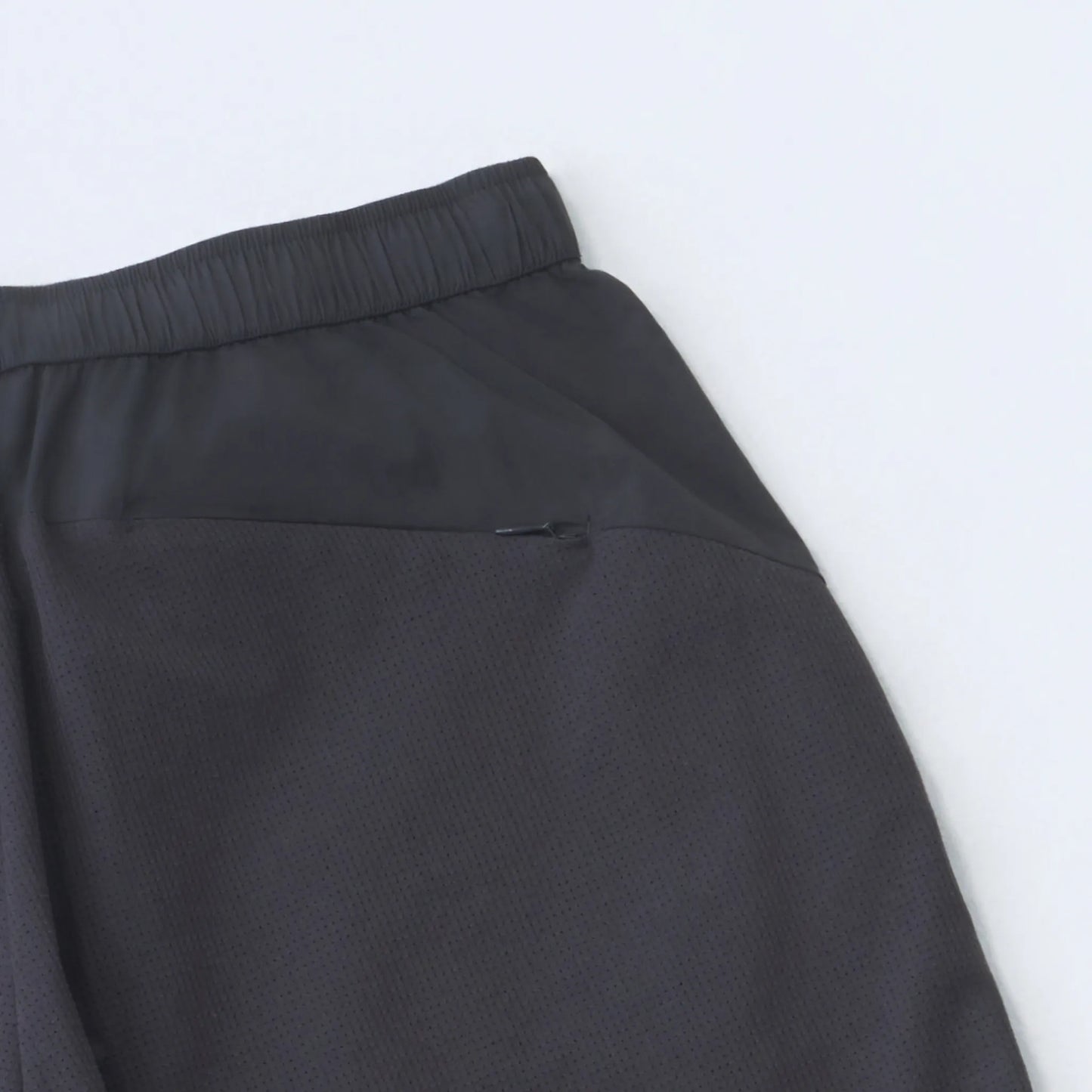 Hiking Patrol ORBIT LT TECHNICAL SHORTS CHARCOAL BLACK ポケットディテール 素材感 テクスチャー