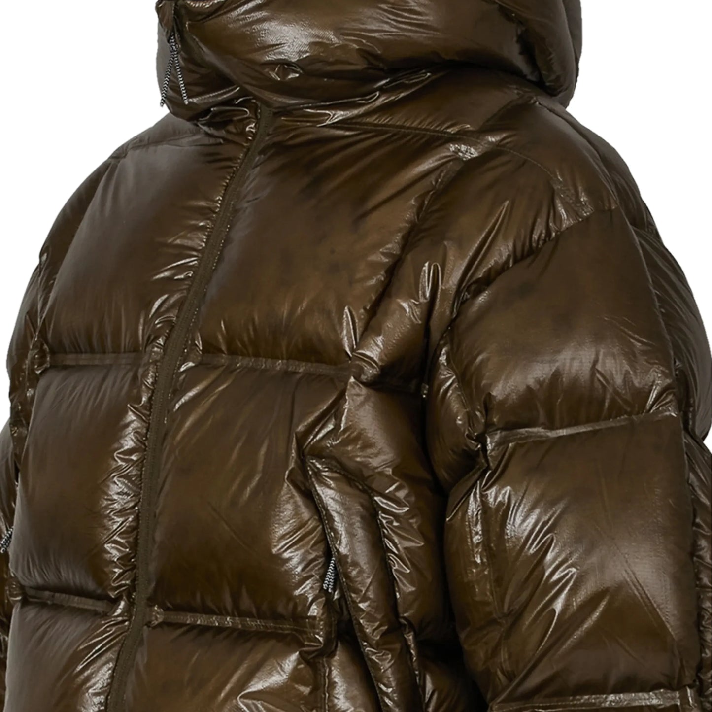 ROA CUBE 650 Fill Power Down Jacket Dark Green 着用イメージ 胸部分詳細