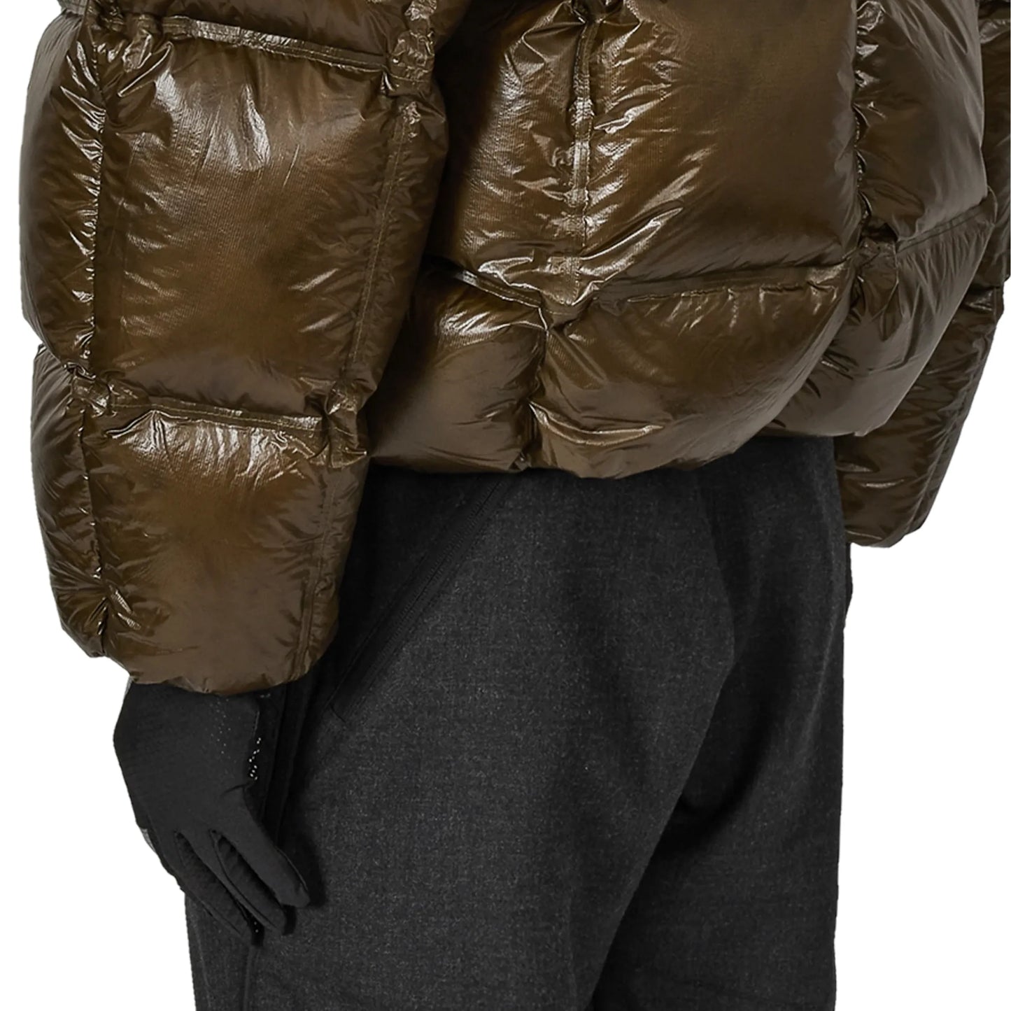 ROA CUBE 650 Fill Power Down Jacket Dark Green 着用イメージ 袖口背面