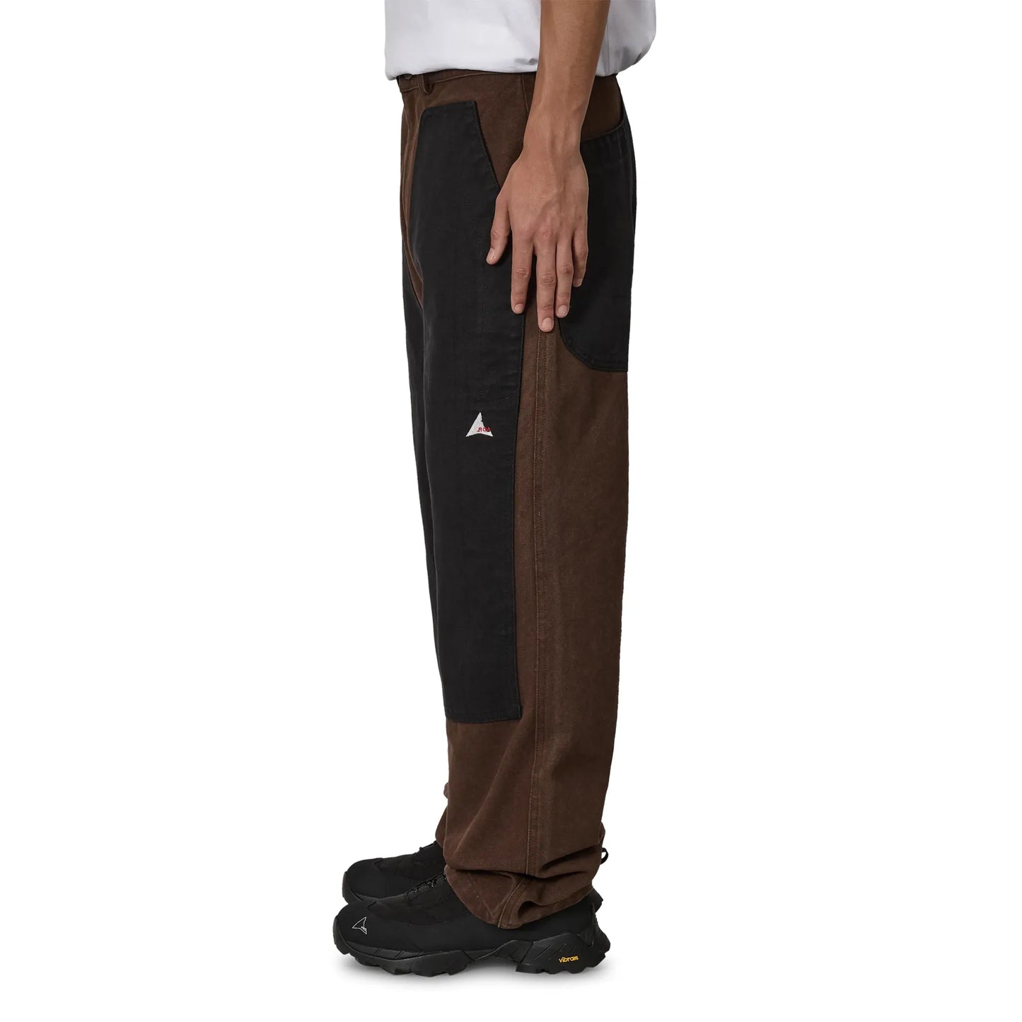 ROA FOMES Double Knee Washed Canvas Pant Dark Brown Black 着用イメージ 側面
