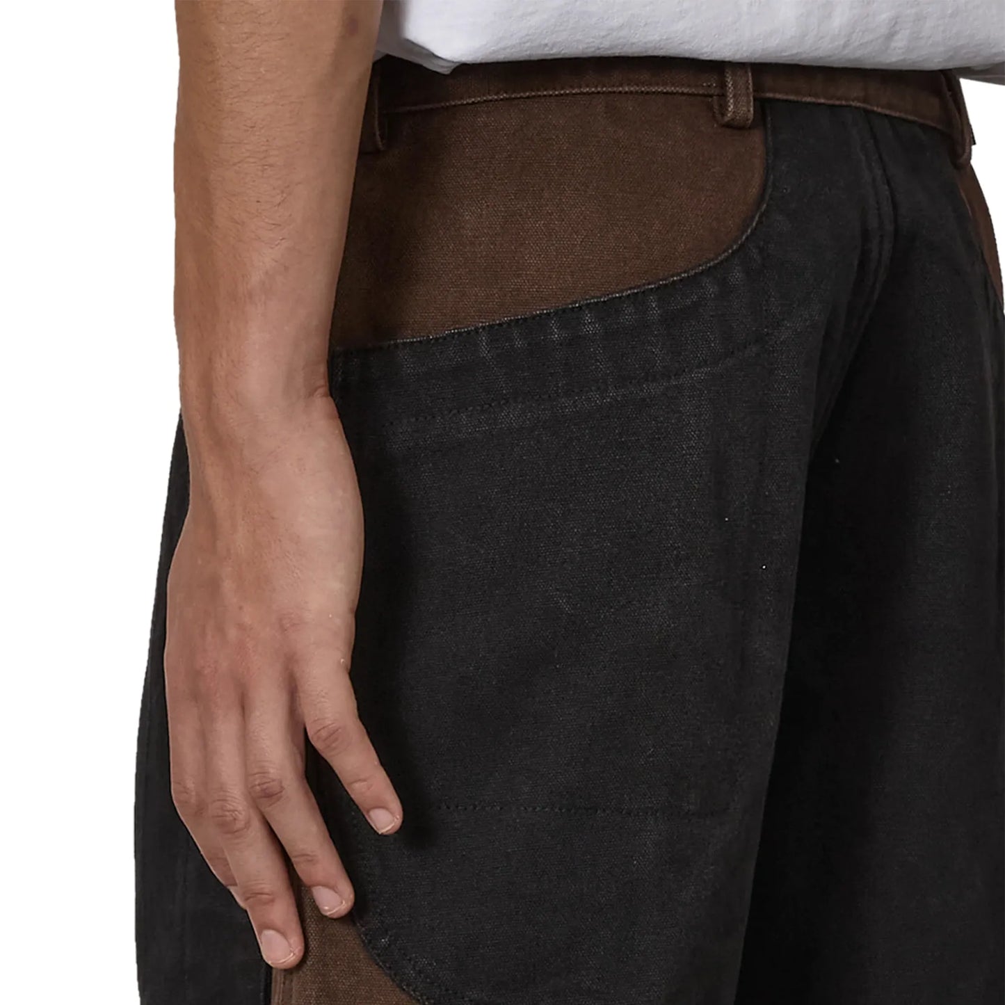 ROA FOMES Double Knee Washed Canvas Pant Dark Brown Black 着用イメージ 背面ポケット部分