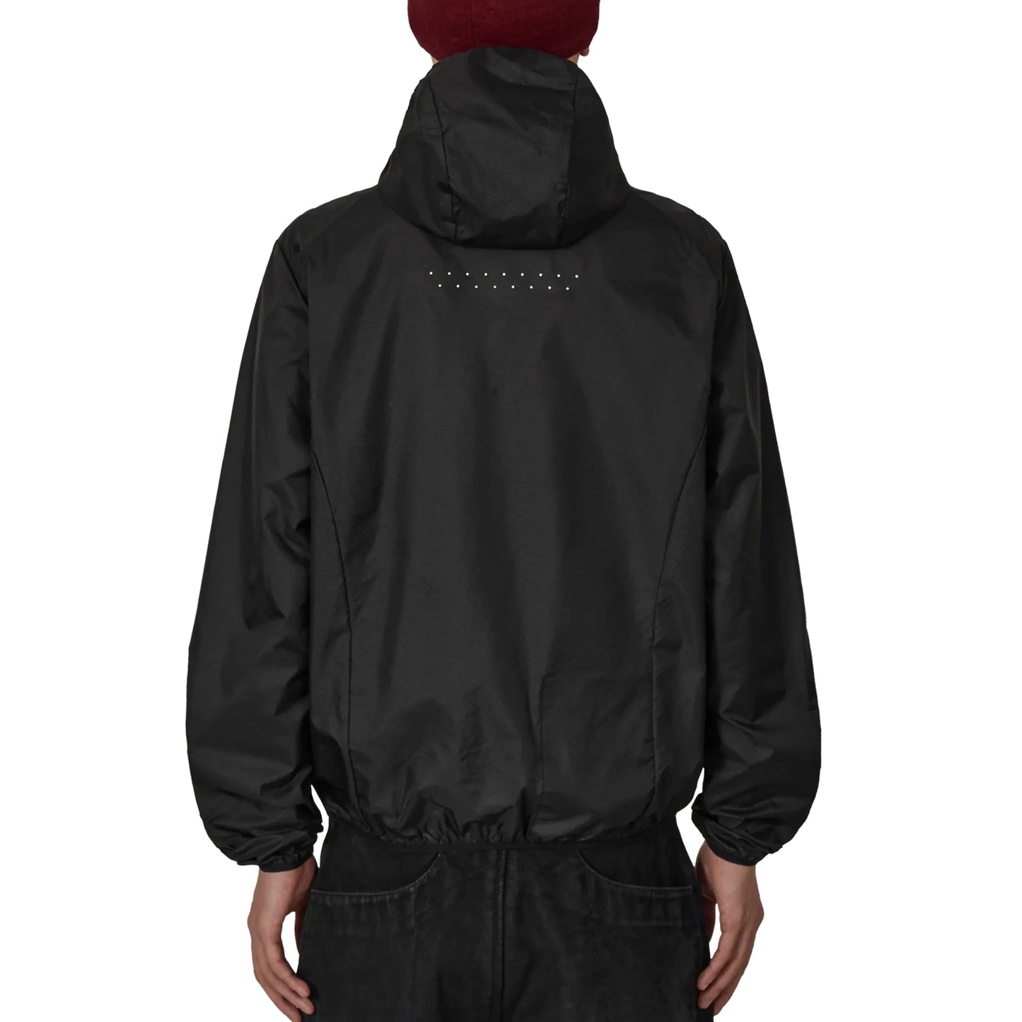ROA HUE Packable Wind Jacket Black 着用画像 背面