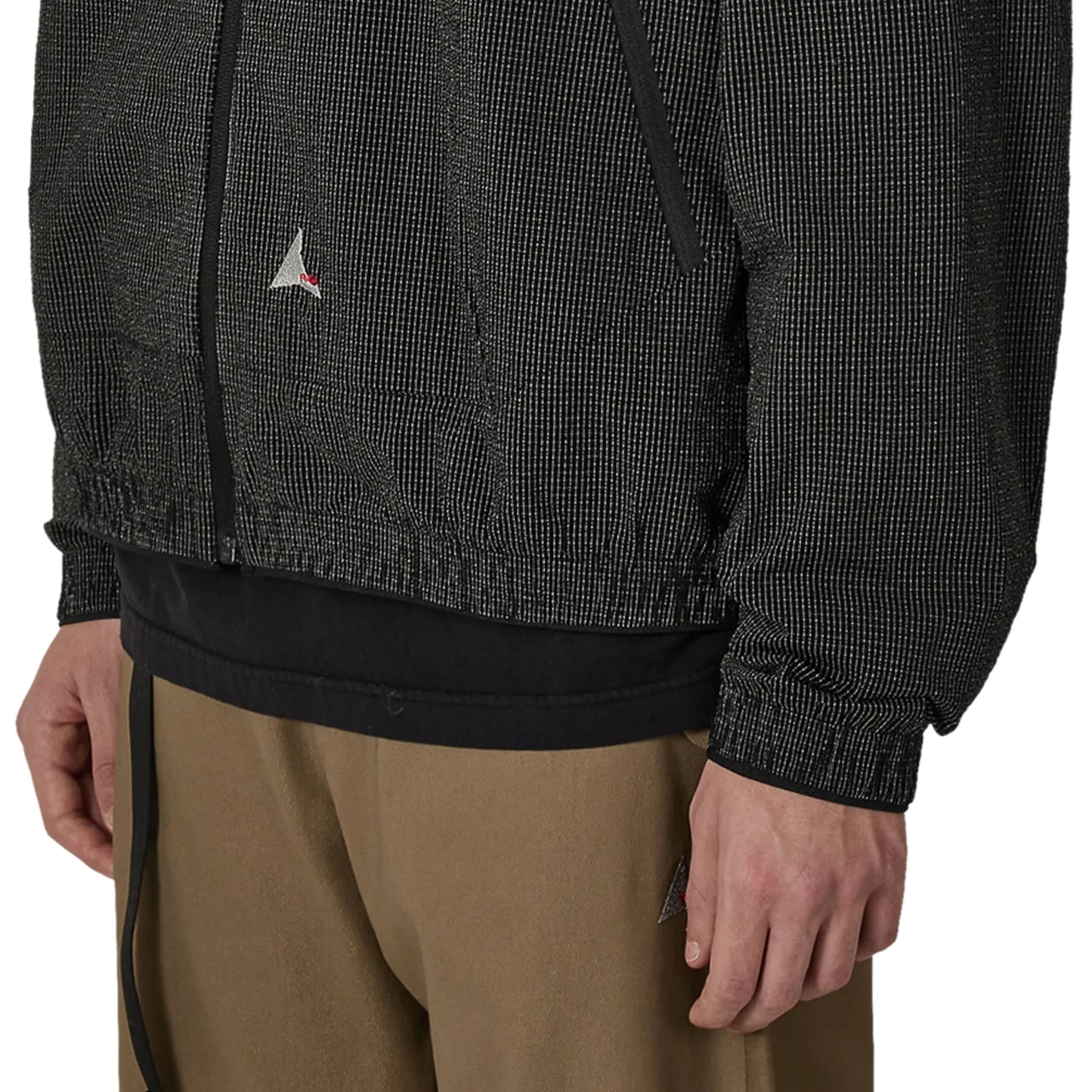 ROA LAMON Reinforced Technical Zip Up Shirt Black 着用イメージ 袖口部分詳細