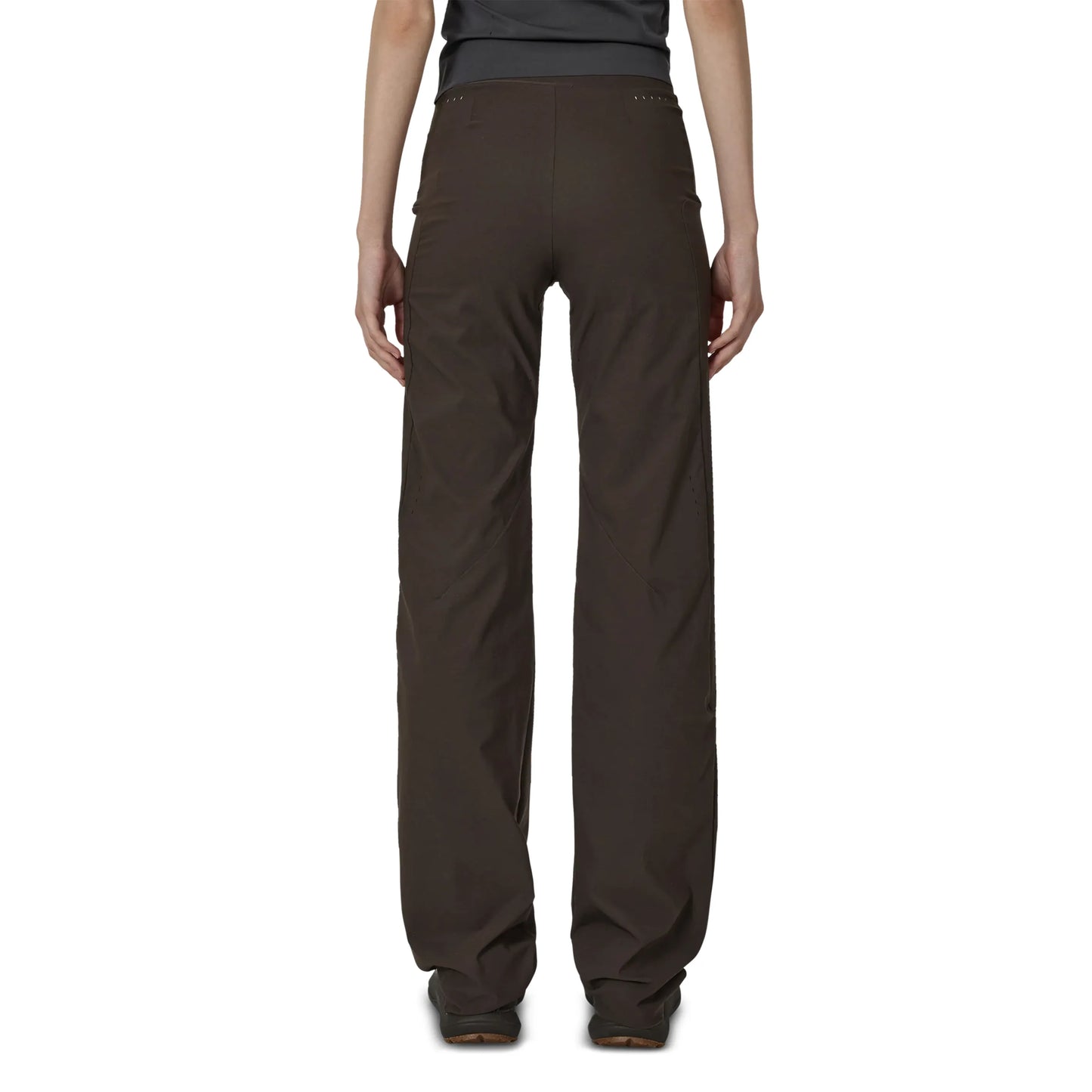 ROA MARVA Compression Flared Pants Dark Brown 着用イメージ 背面
