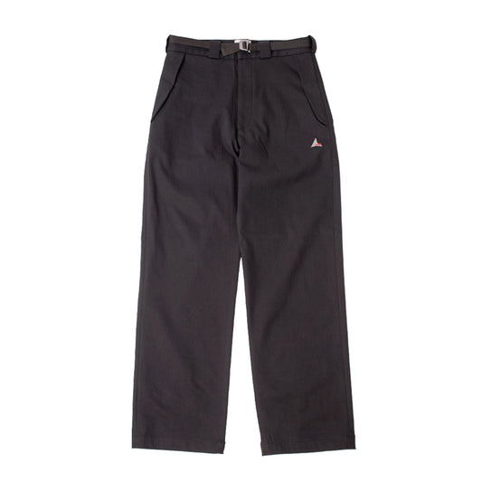 ROA Buckle Chino Black – ROA 正面全体画像(単体)