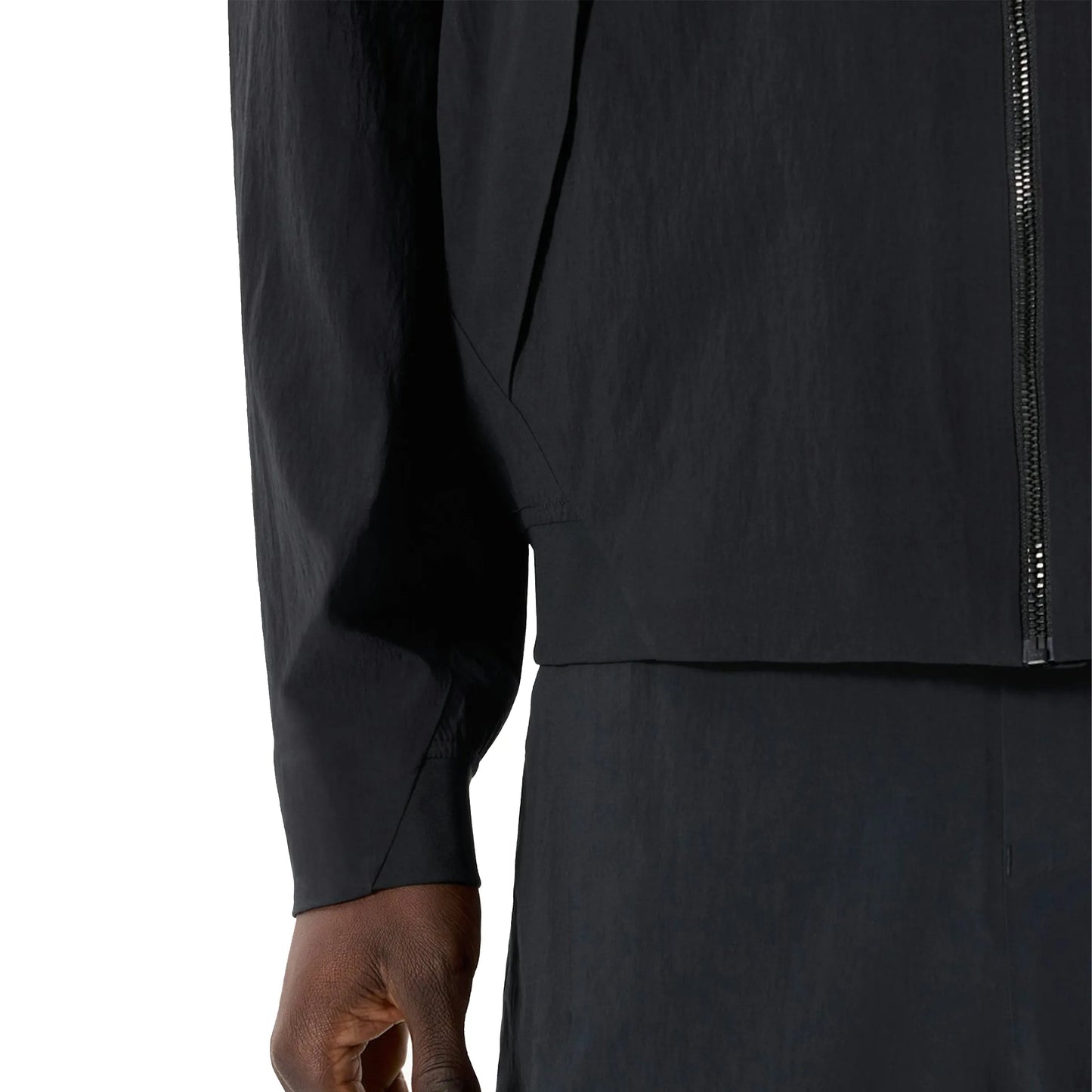 ARC'TERYX VEILANCE Diode Bomber Jacket Men's BLACK 着用写真 裾部分