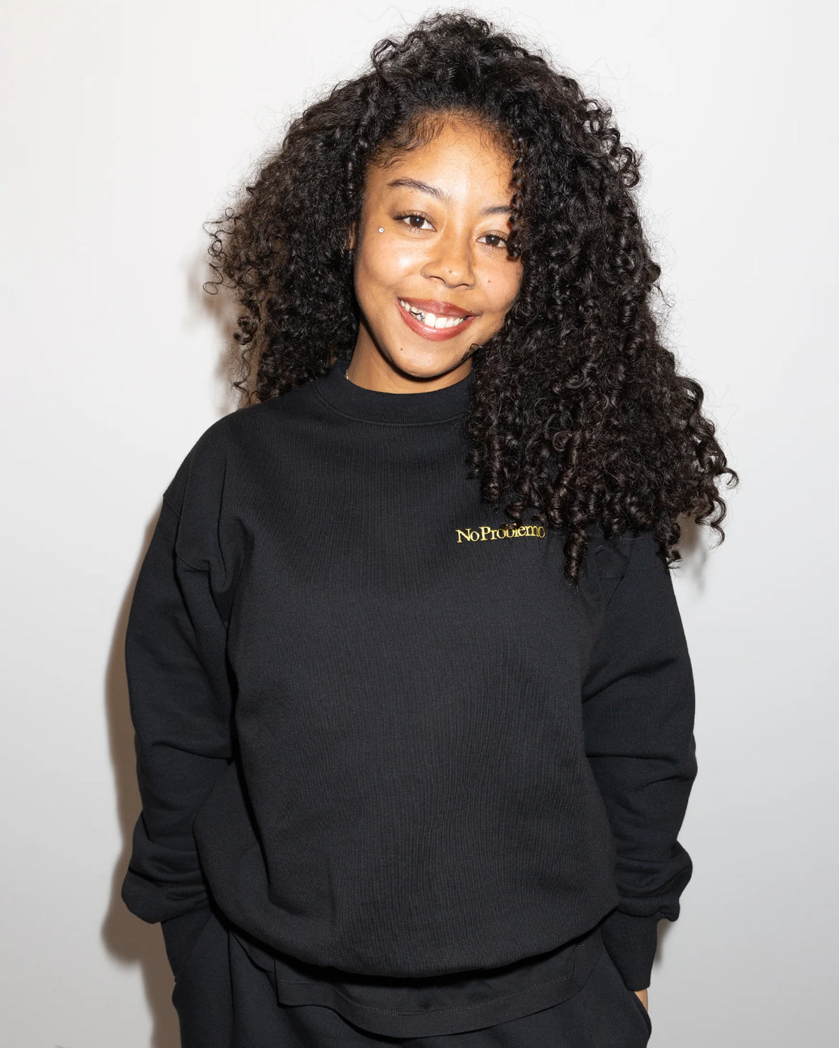 No Problemo Mini Problemo Embroidered Sweatshirt Black【NP20011.06】(N) 着用写真 