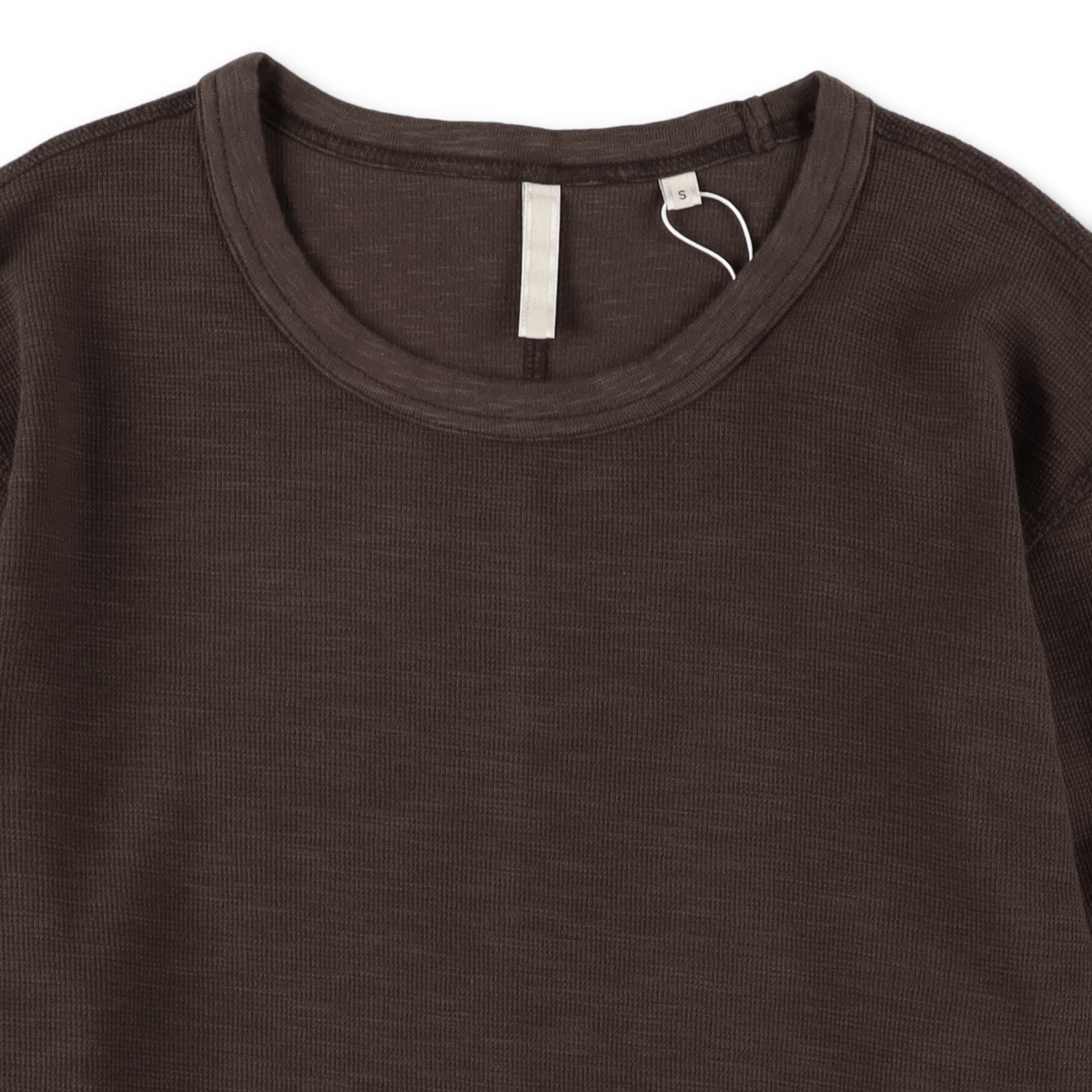 WAFFLE TEE LS BROWN - SUNFLOWER ネック部分ディテール
