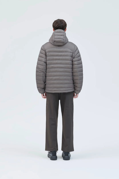 Hiking Patrol Horizon UL 800FP Hooded Down Jacket Slate Brown 着用イメージ 背面