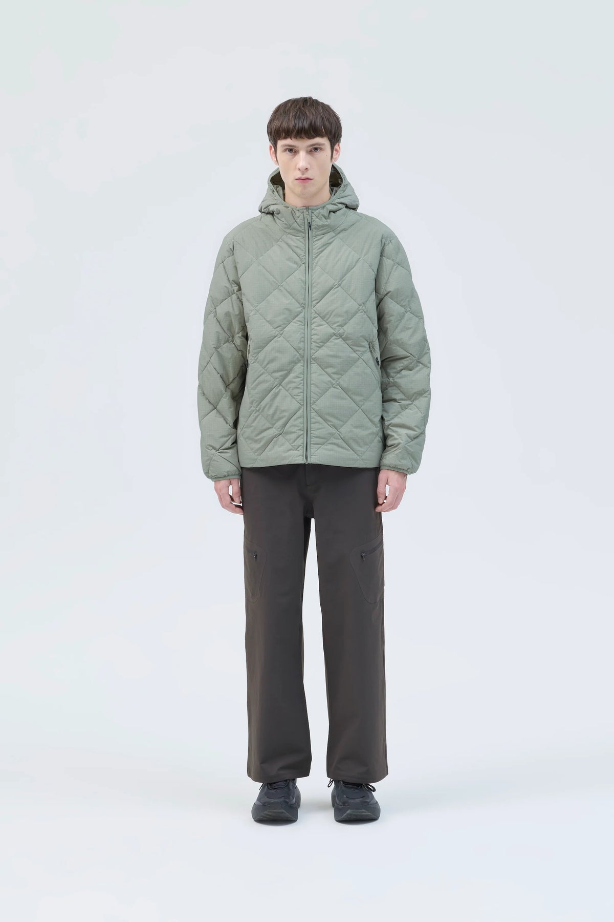 Hiking Patrol Base Grid LT Down Hooded Jacket Thyme 着用イメージ 正面