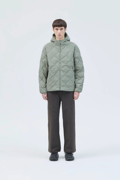 Hiking Patrol Base Grid LT Down Hooded Jacket Thyme 着用イメージ 正面