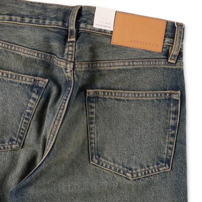 SUNFLOWER LOOSE DENIM DIRTY BLUE　ポケット部分