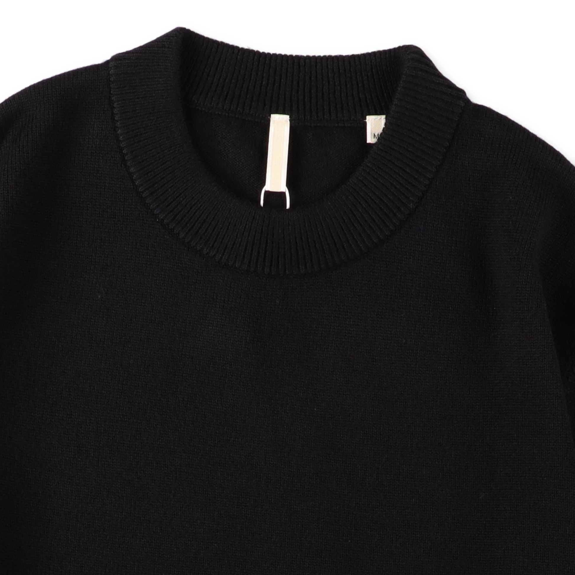 SUNFLOWER MOON MERINO BLACK　首元