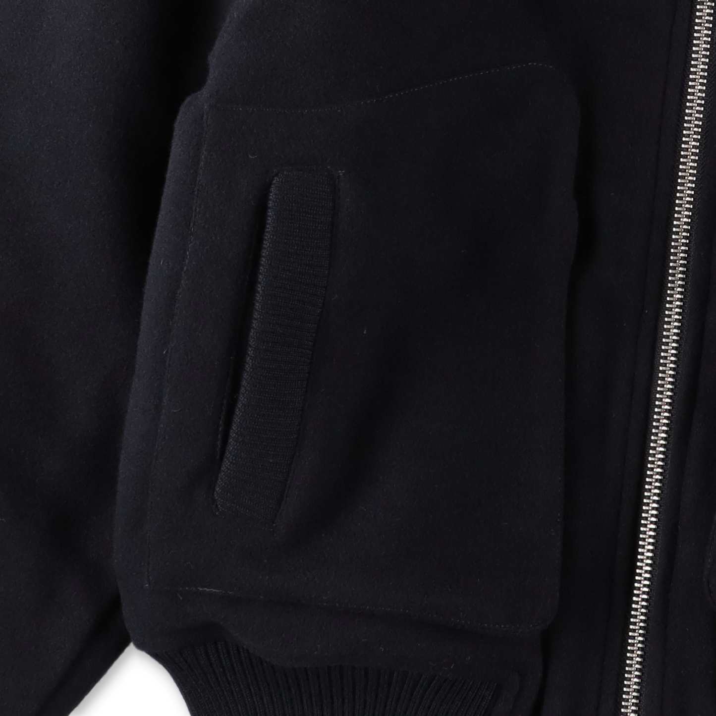 SUNFLOWER WOOL BOMBER NAVY　ポケット部分