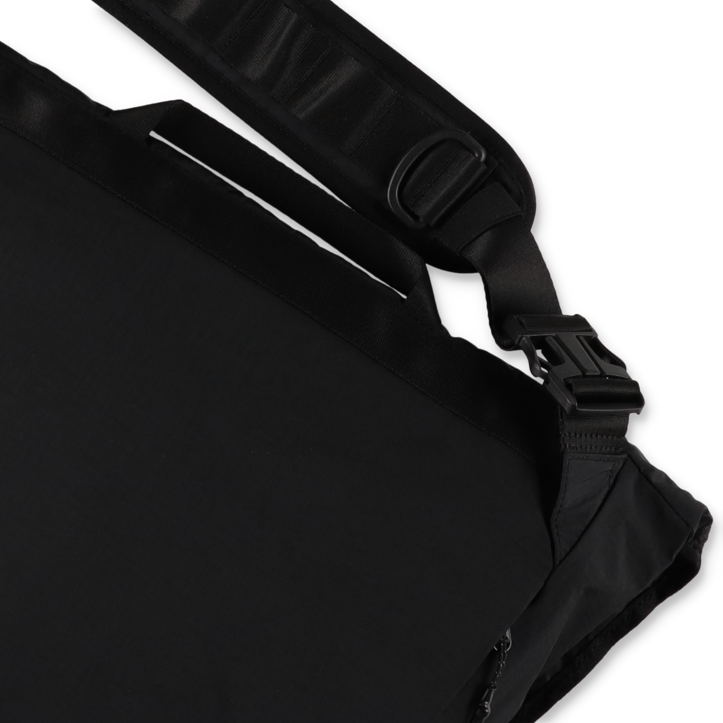 maastik KULLER BLACK 接続部分