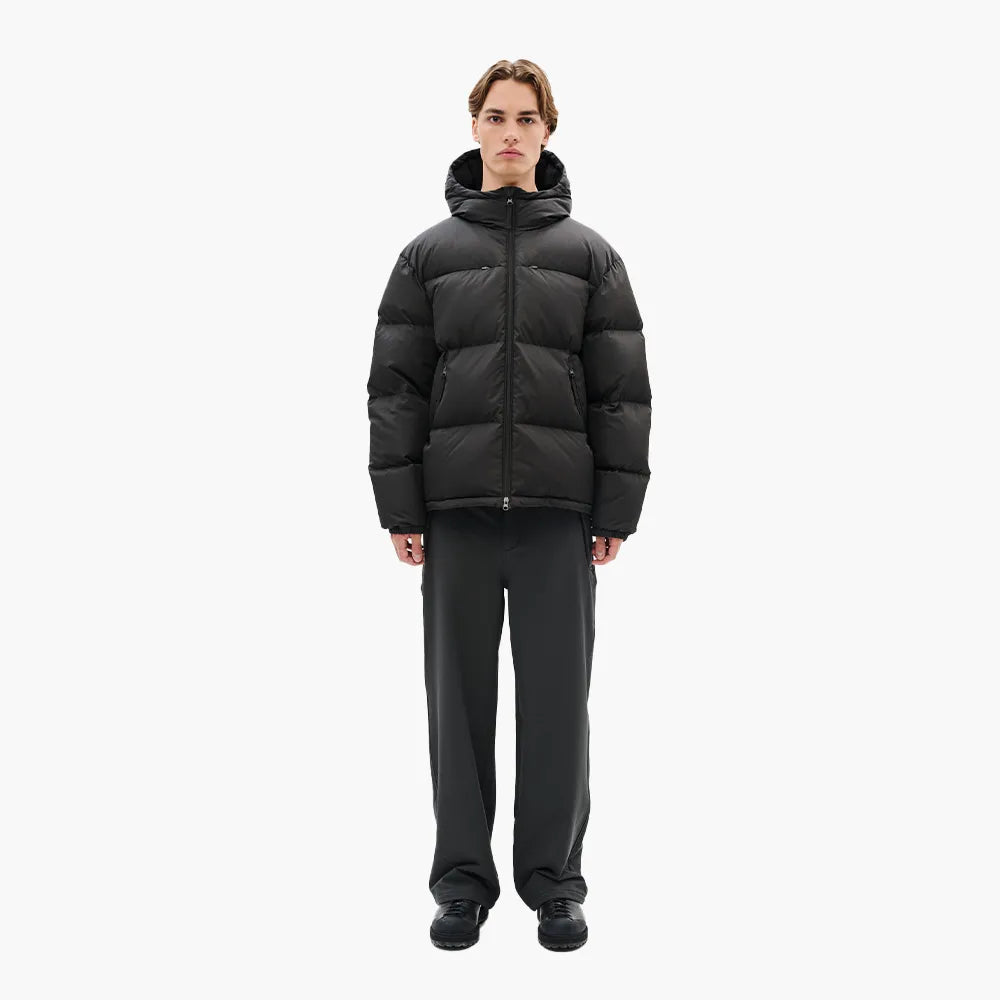 Hiking Patrol ELEMENT DOWN JACKET CHARCOAL BLACK 着用イメージ 全身