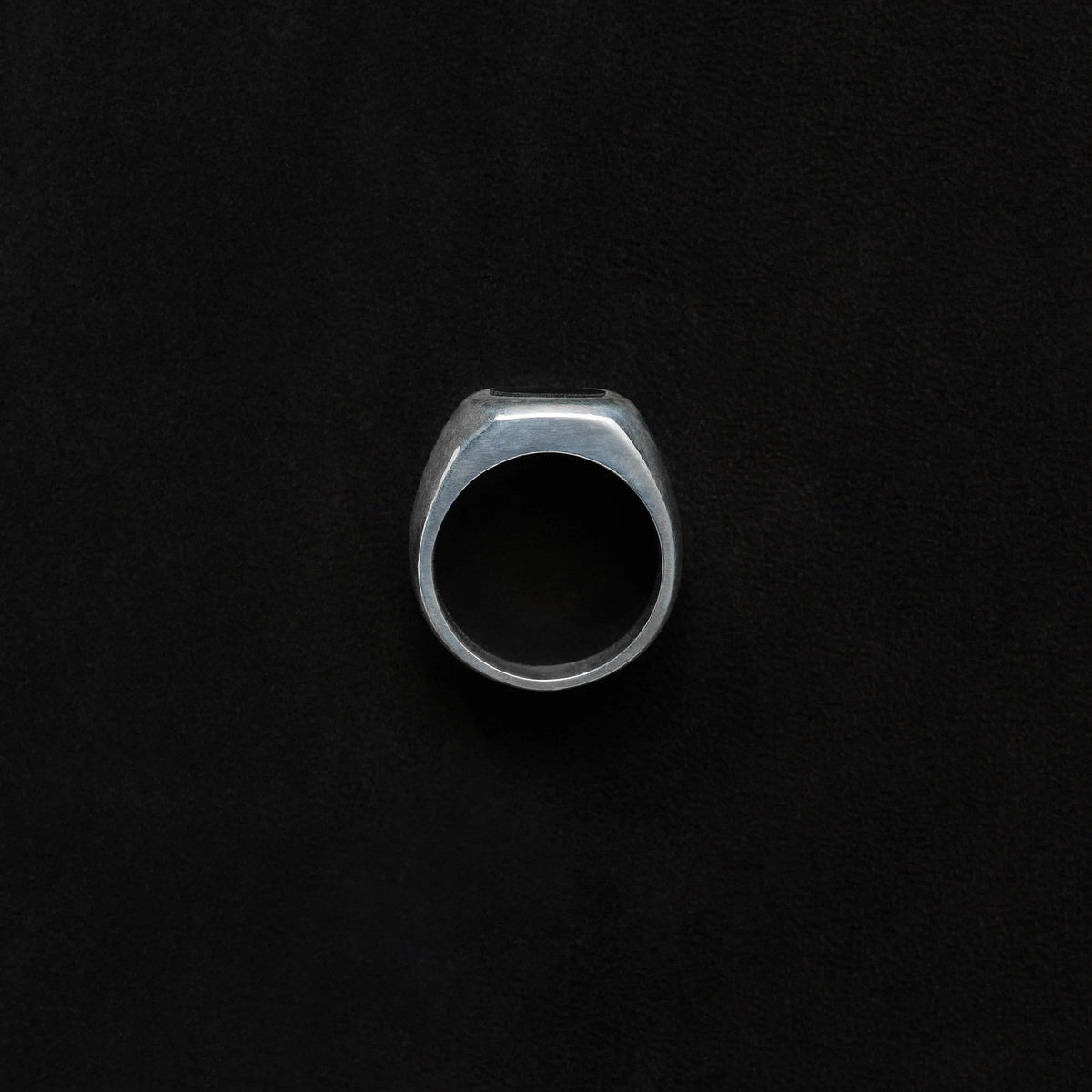 SOPHIE BUHAI Godfather Ring Onyx【R22-R04-SS-ON】(N) 商品写真側面