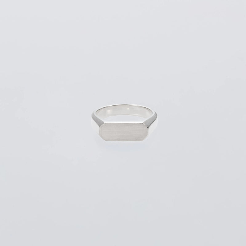 XOLO JEWELRY - Signet Ring with Hair Line -Thick- – STUDY SHOWROOM