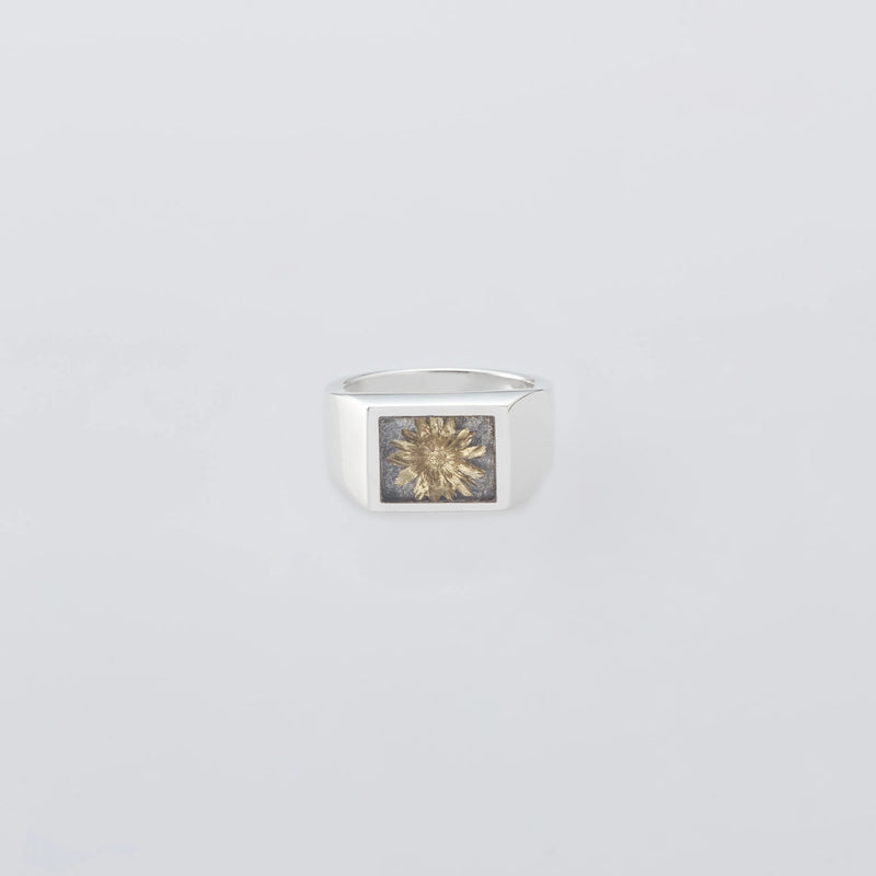 XOLO JEWELRY - Signet Ring with Gray & Gold Flower – STUDY