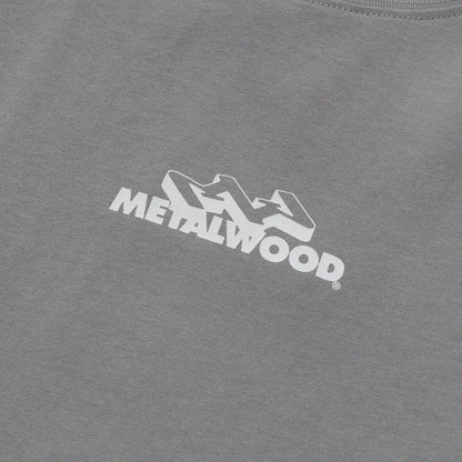 METALWOOD STUDIO MOUNTAINEER RAGLAN T-SHIRT Grey/Pink ロゴ