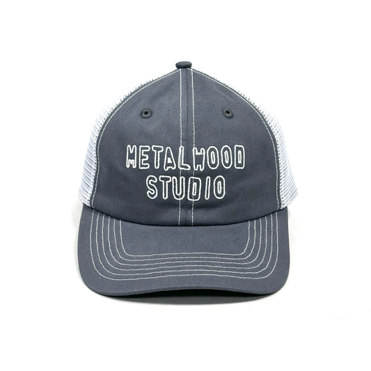 METALWOOD STUDIO CUTIE 6-PANEL TRUCKER HAT navy フロントデザイン メッシュキャップ 全体ビュー