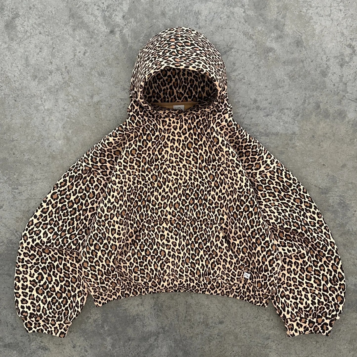 AKIMBO CLUB HOODIE LEOPARD 正面