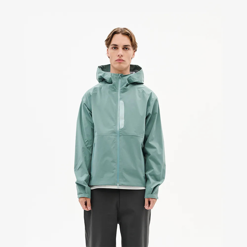 Hiking Patrol ARC LT WEIGHT SHELL JACKET TURQUOISE着用イメージ　正面
