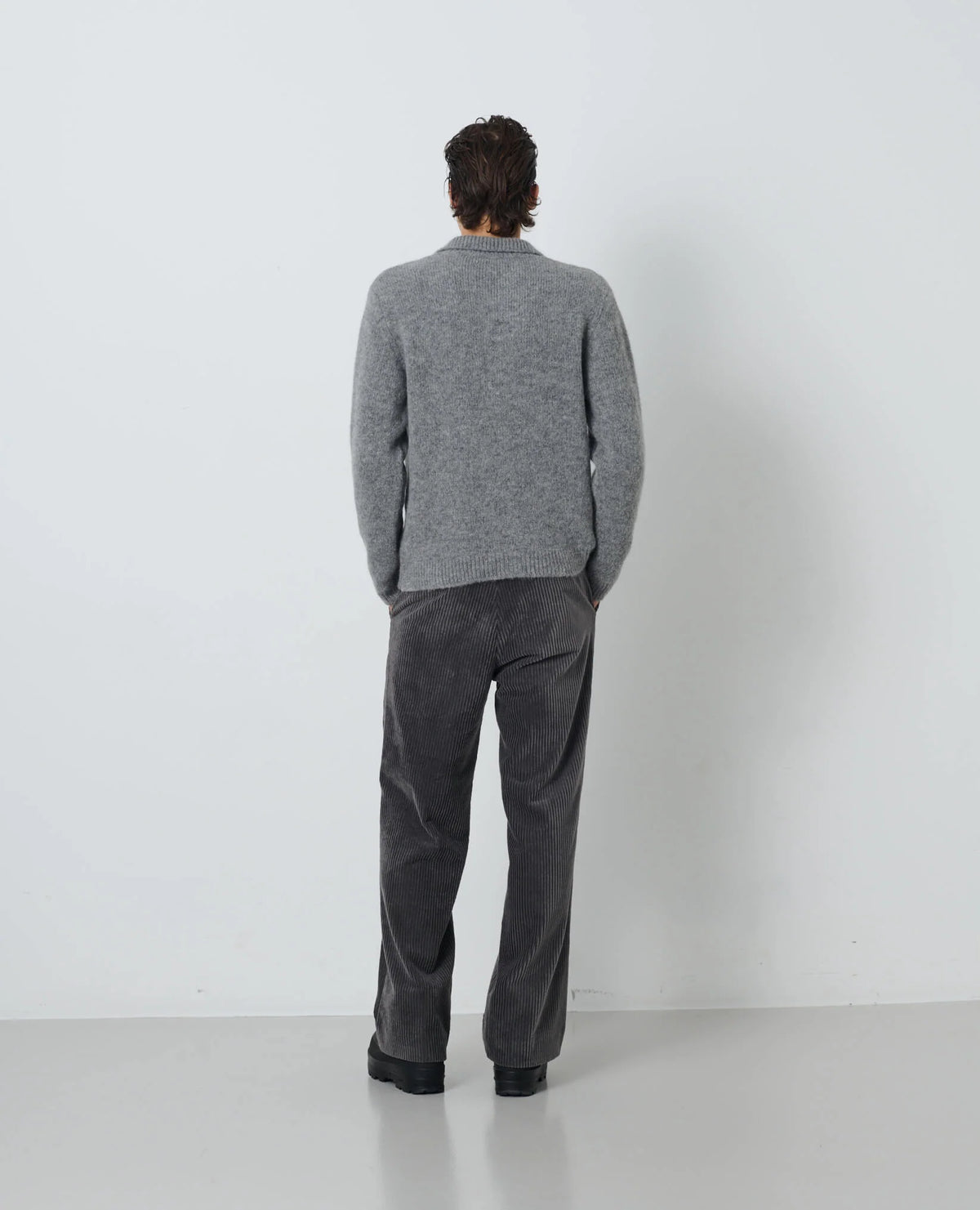 SUNFLOWER Alpaca Cardigan Grey Melange 着用イメージ背面