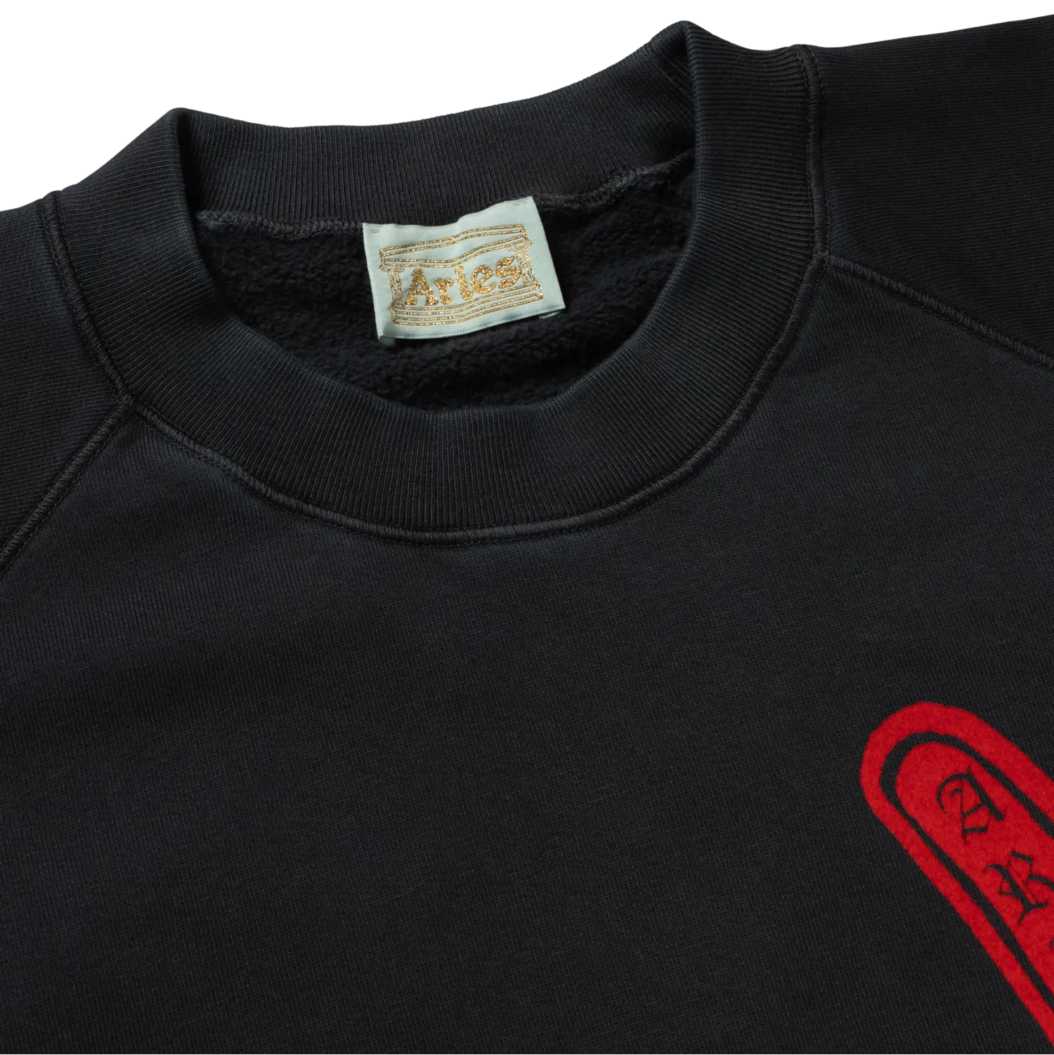 Faded Supportive Finger Raglan Sweat Black - ARIES ネック部分のディテール