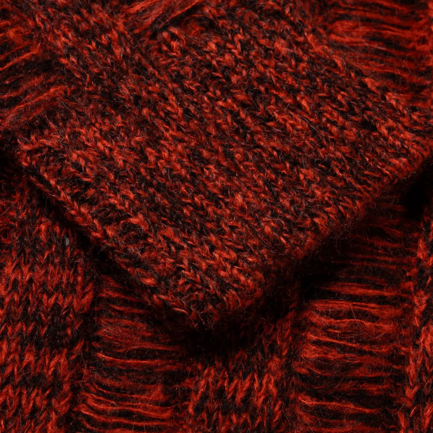 Laddered Mohair Sweater Red - ARIES 袖口部分のディテール