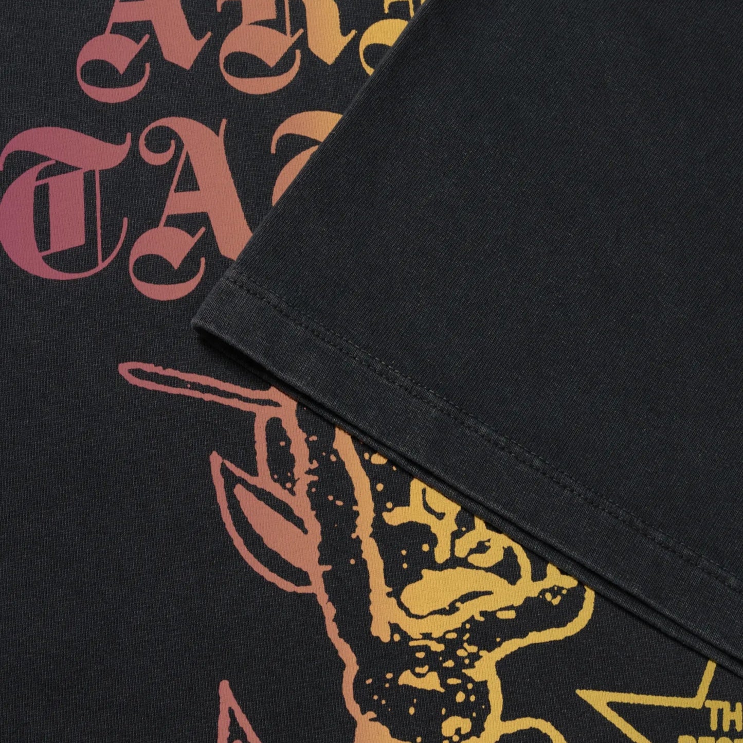 Faded Tattoo Shop SS Tee Black - ARIES 袖口部分ディテール
