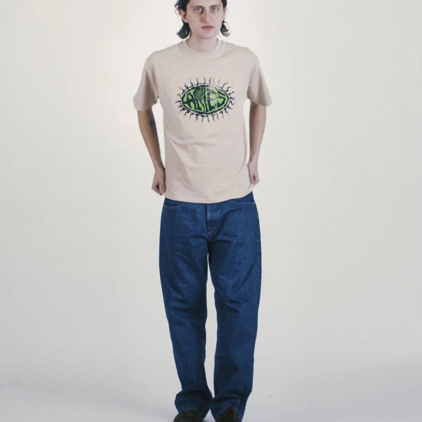 Faded Grunge SS Tee Beige - ARIES 着用正面