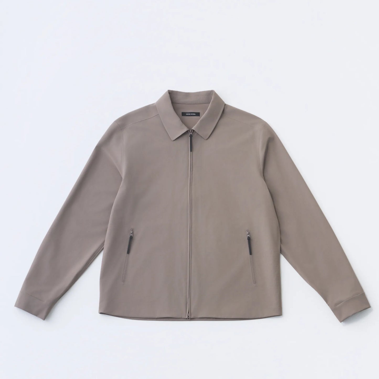 Hiking Patrol EDGE LT SOFTSHELL TECHNICAL SHIRT WALNUT フロントデザイン 長袖ジャケット 全体ビュー