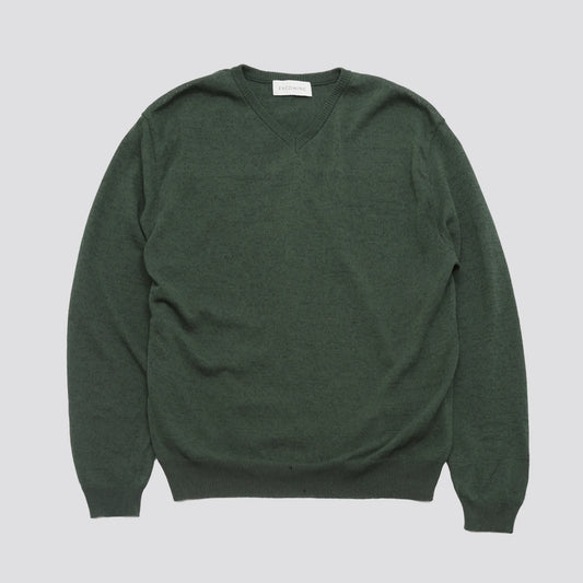 ENCOMING KNITTED V NECK JUMPER Dark Green フロントデザイン Vネックニット 全体ビュー