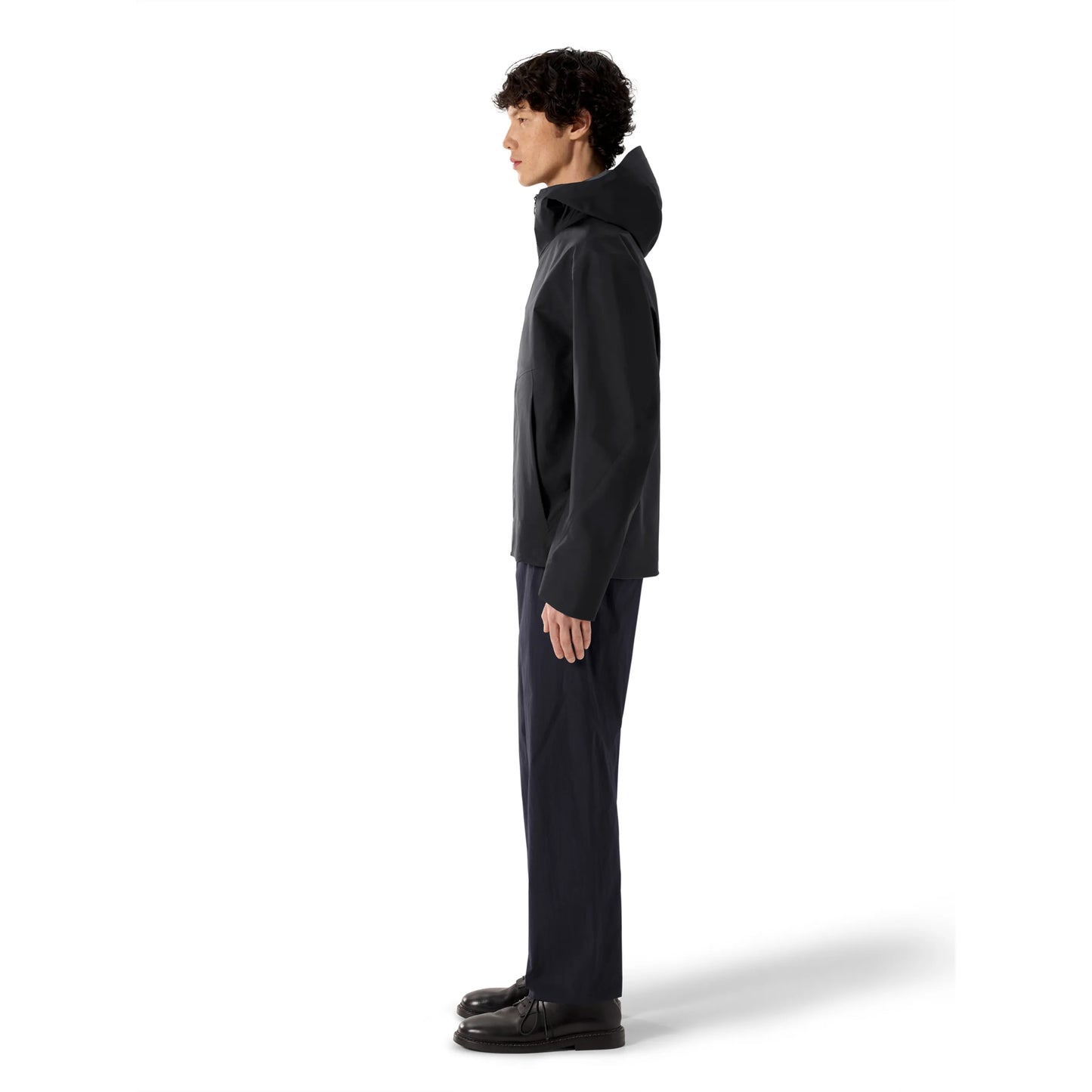 ARC'TERYX VEILANCE Arris Jacket M BLACK 着用画像　側面