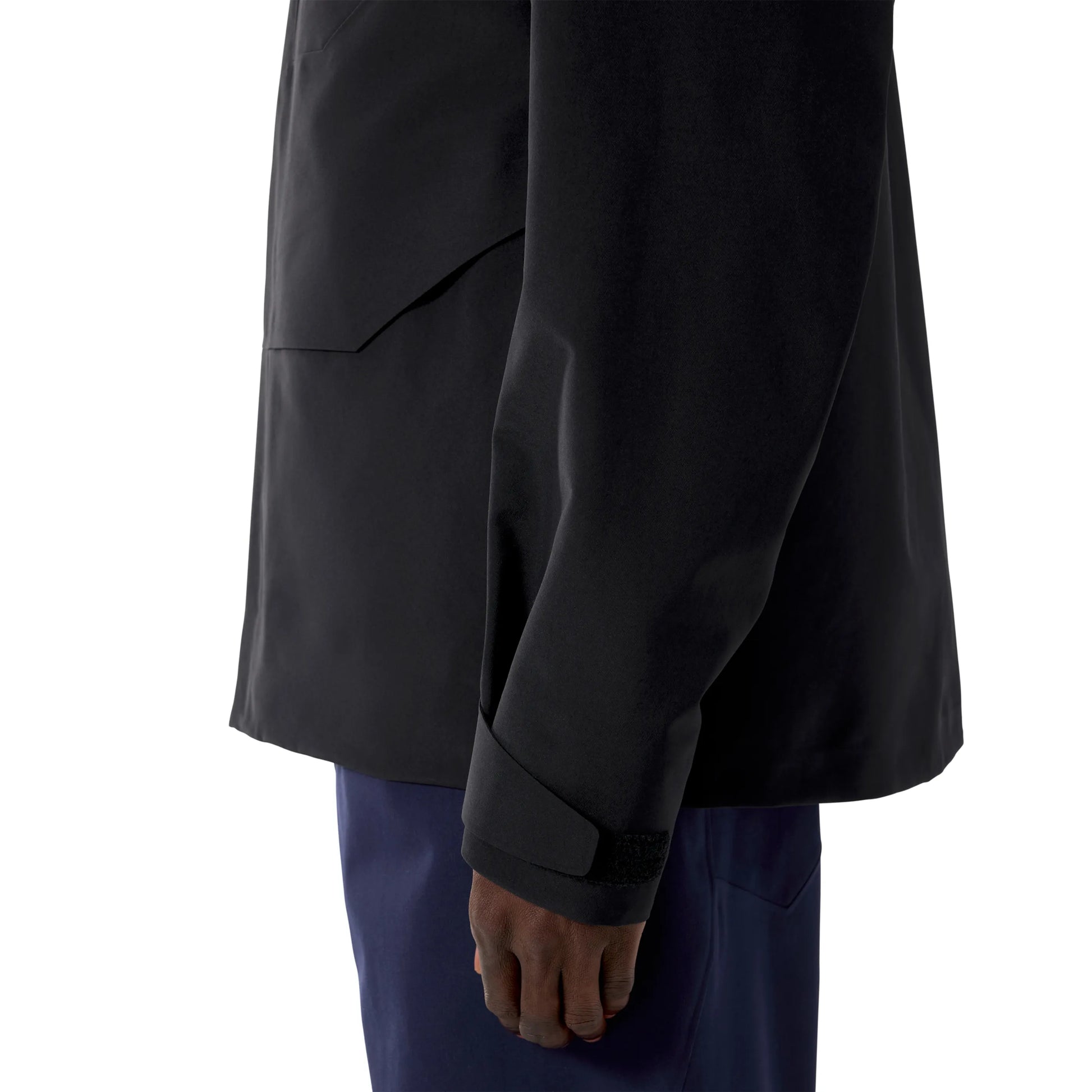 ARC'TERYX VEILANCE Field Jacket M BLACK 着用画像 袖口部分側面