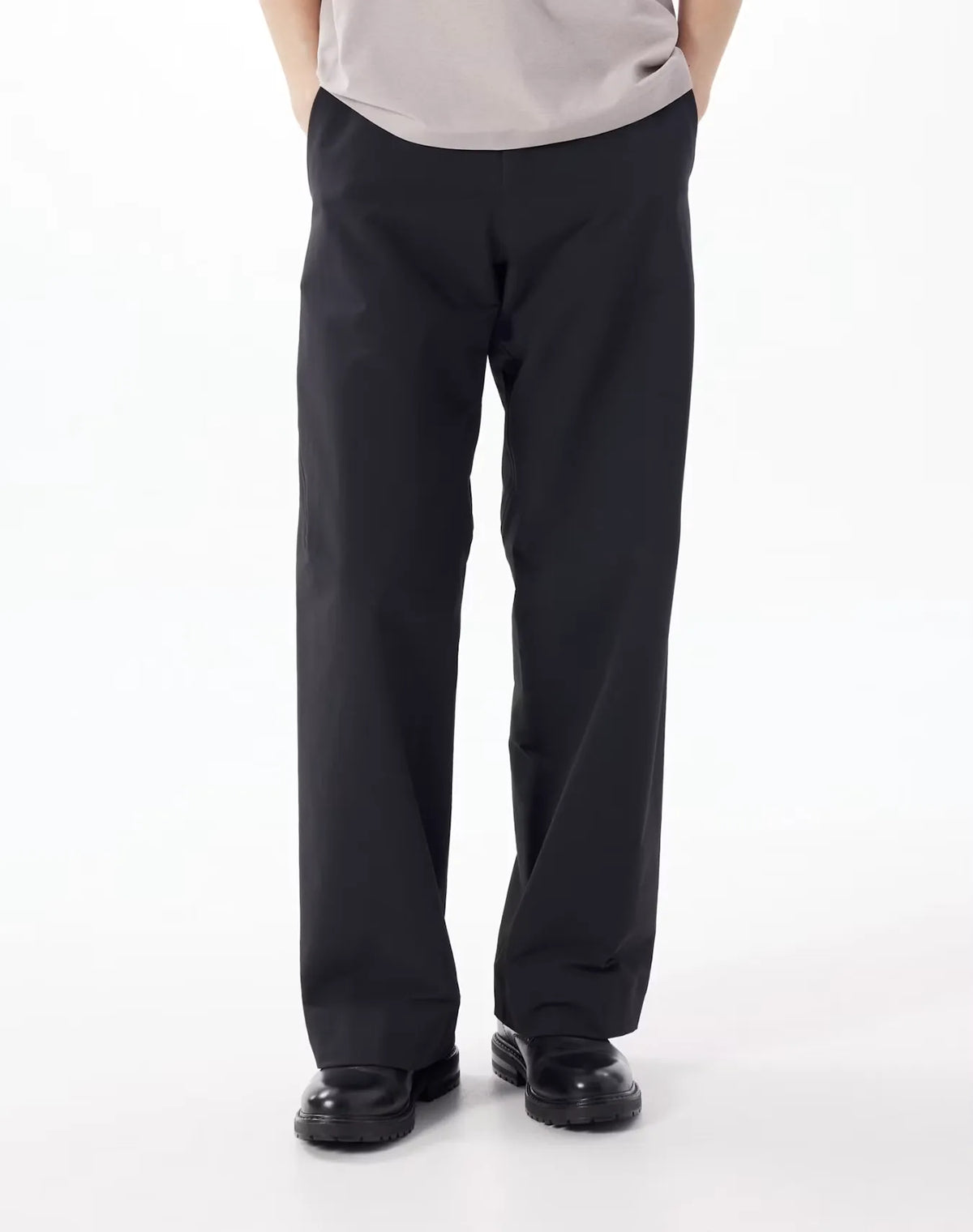 ARC'TERYX VEILANCE Corbel Pant M Black 着用イメージ 正面