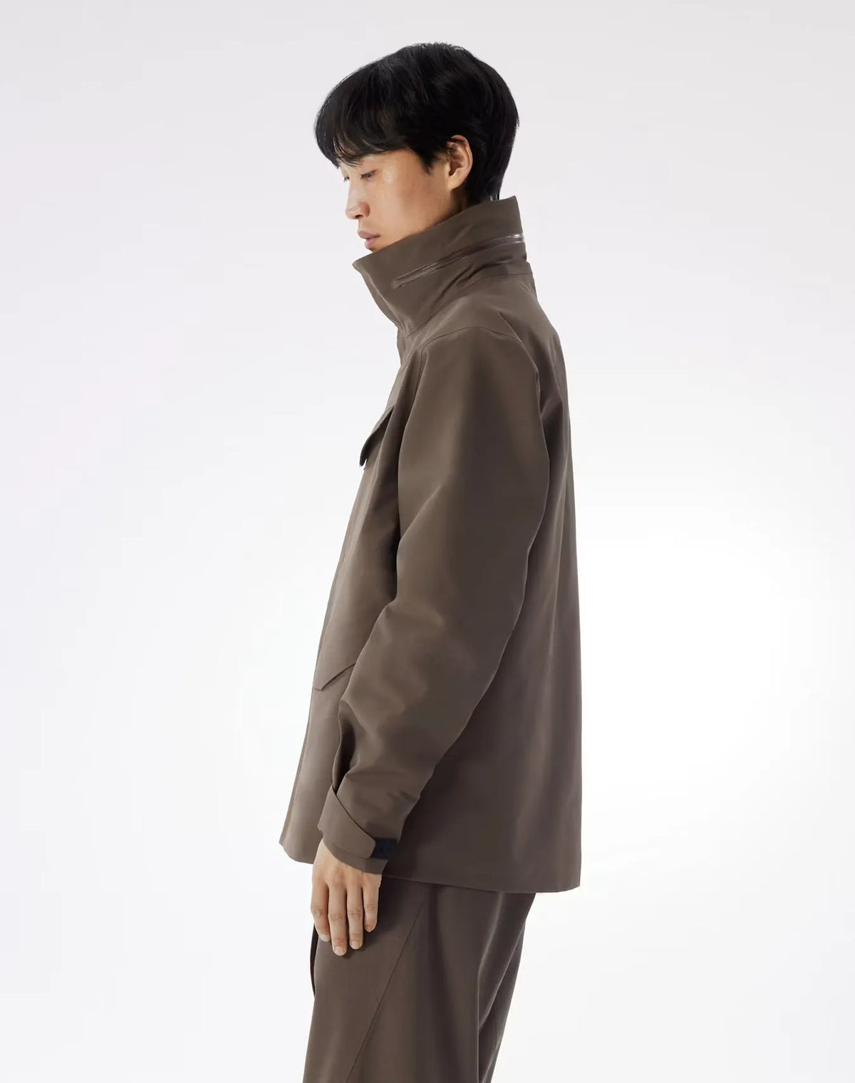 ARC'TERYX VEILANCE Field Jacket M Sable 着用イメージ 側面