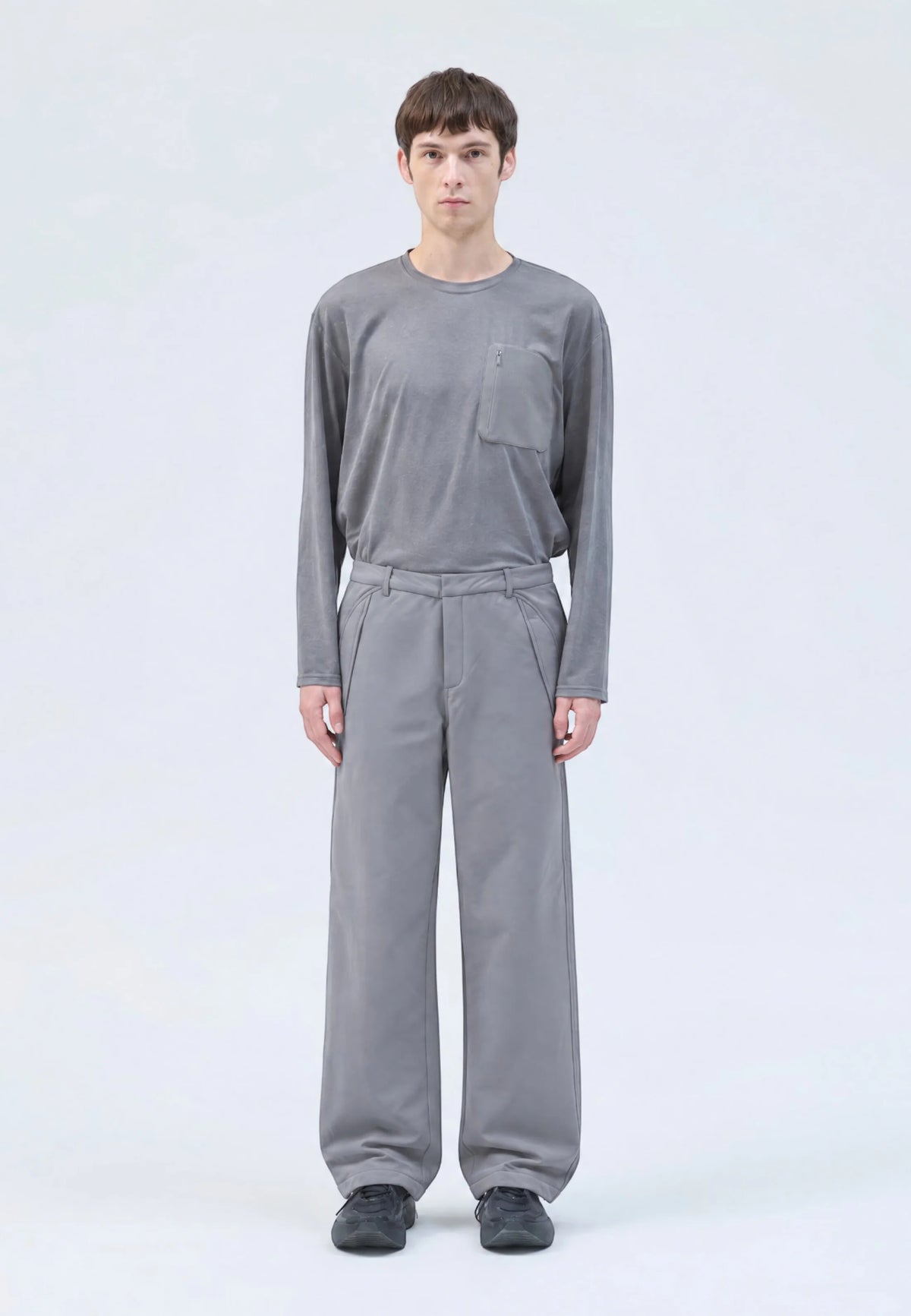 Hiking Patrol Path Inner Brushed Trouser Stone 着用イメージ 全身スタイリング
