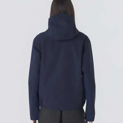 Hiking Patrol ARC LIGHTWEIGHT SHELL JACKET 2.0 DK NAVY 着用イメージ バックシルエット