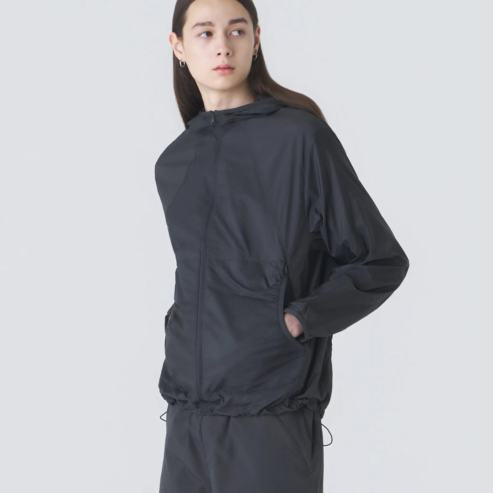 Hiking Patrol ORBIT LT TECHNICAL JACKET CHARCOAL BLACK サイドアングル シルエット