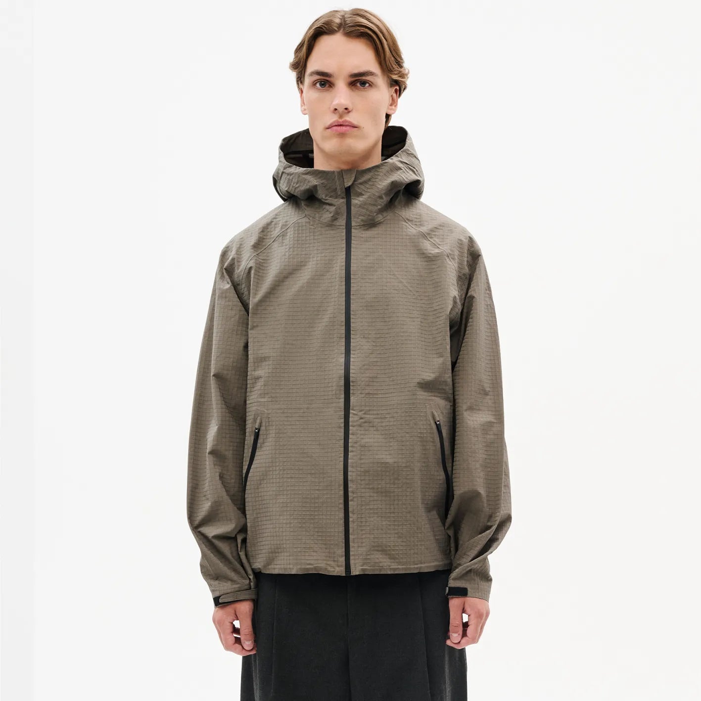 Hiking Patrol WAYPOINT RIPSTOP HOODED JACKET DK TAUPE 着用イメージ 正面