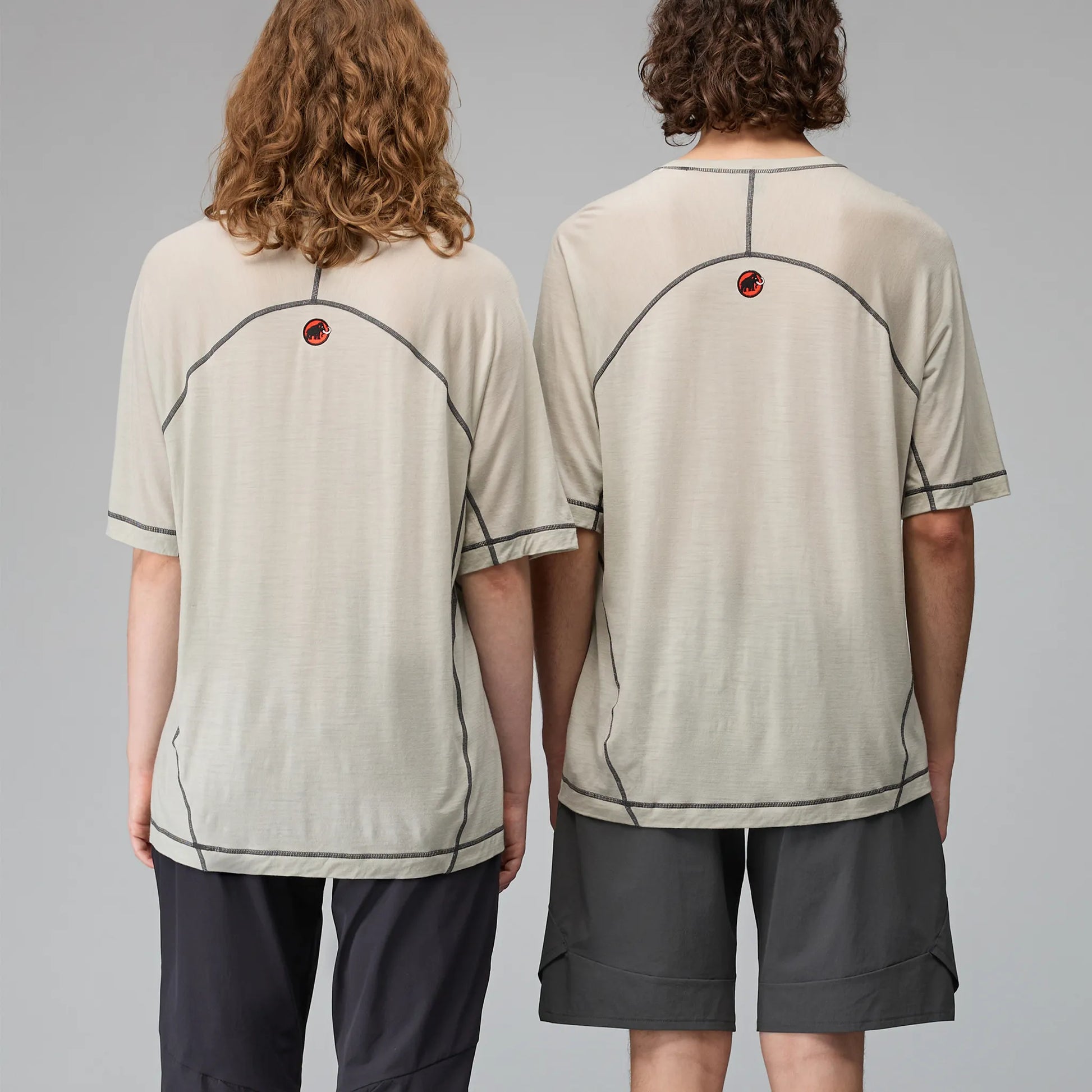 Hiking Patrol × MAMMUT TREE WOOL FL T-SHIRT WILLOW WHISPER 背面シルエット バックデザイン 着用イメージ