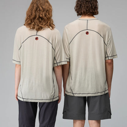 Hiking Patrol × MAMMUT TREE WOOL FL T-SHIRT WILLOW WHISPER 背面シルエット バックデザイン 着用イメージ