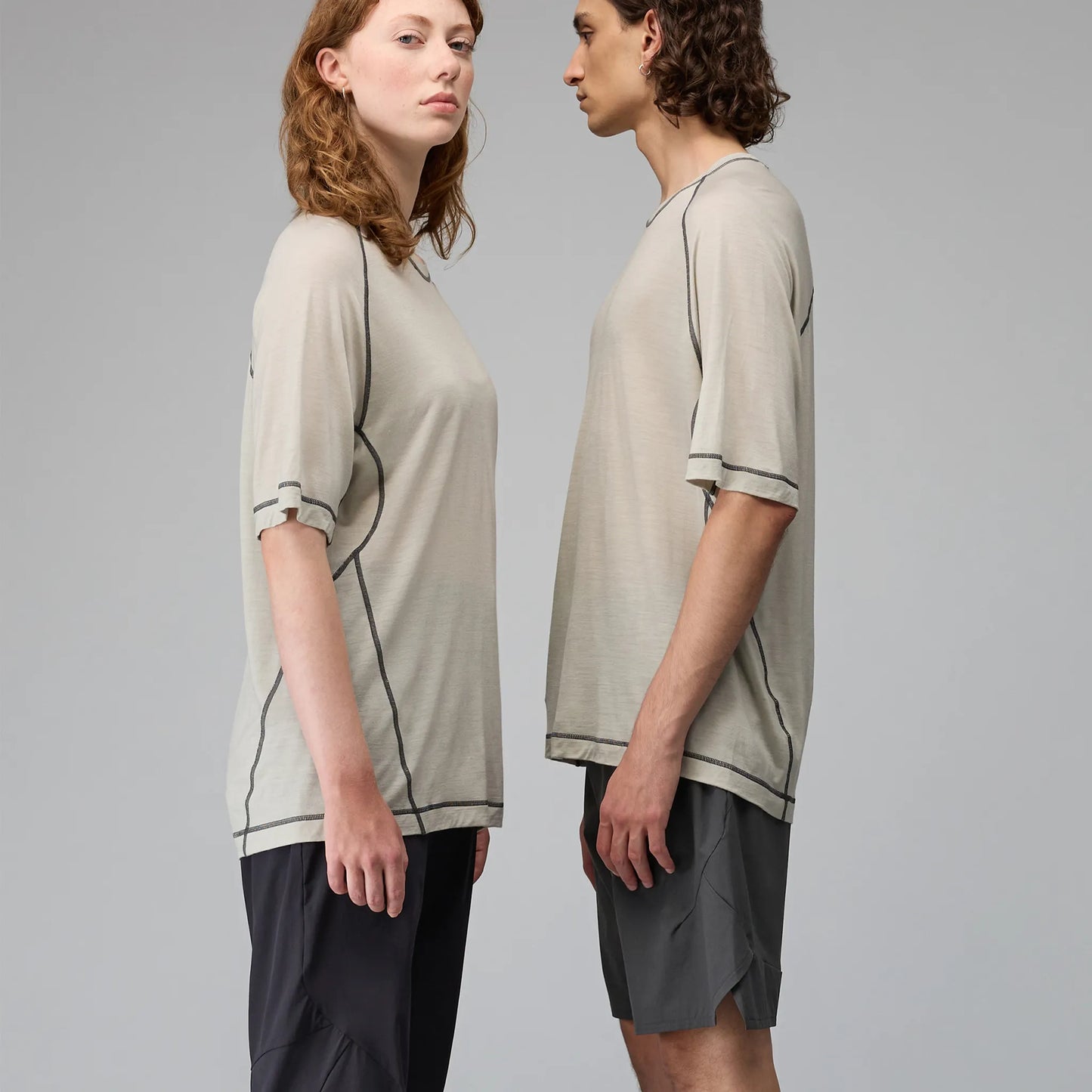 Hiking Patrol × MAMMUT TREE WOOL FL T-SHIRT WILLOW WHISPER 着用イメージ サイドアングル フィット感